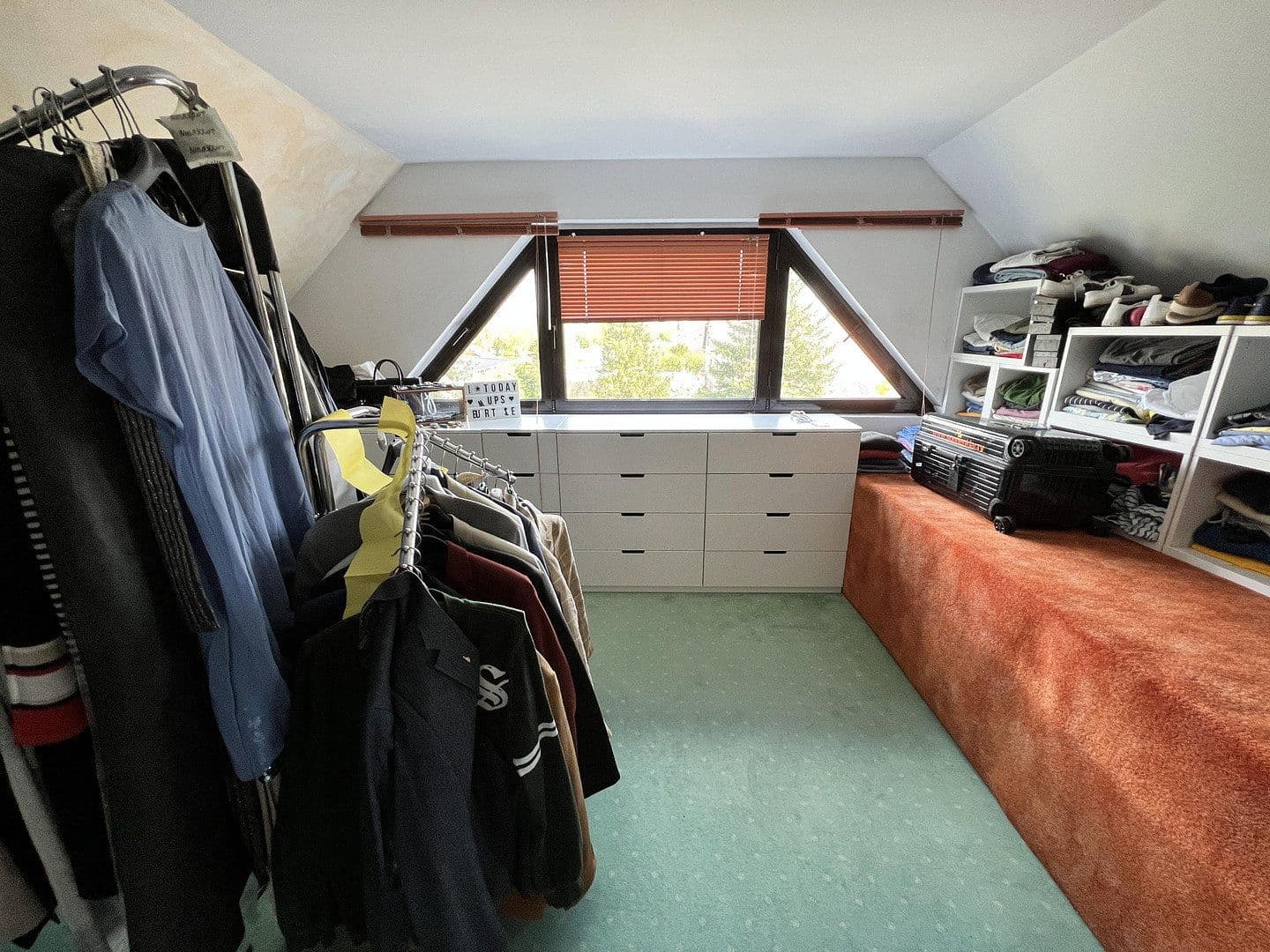 Predaj domu 420 m², pozemok 6.978 m², Kremmen, Brandenbursko Predaj domu 420 m², pozemok 6.978 m², Kremmen, Brandenbursko
