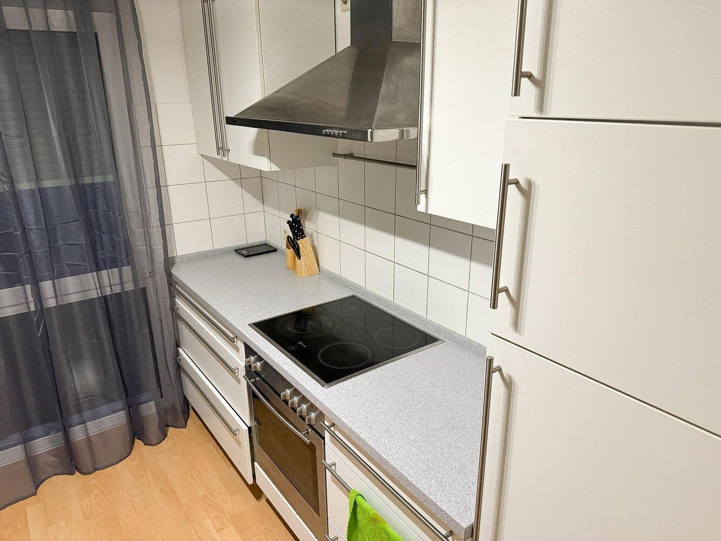 Prenájom bytu 7-izbový 12 m², Hasengraten 17, Leinfelden-Echterdingen, Bádensko-Wurttembersko Prenájom bytu 7-izbový 12 m², Hasengraten 17, Leinfelden-Echterdingen, Bádensko-Wurttembersko