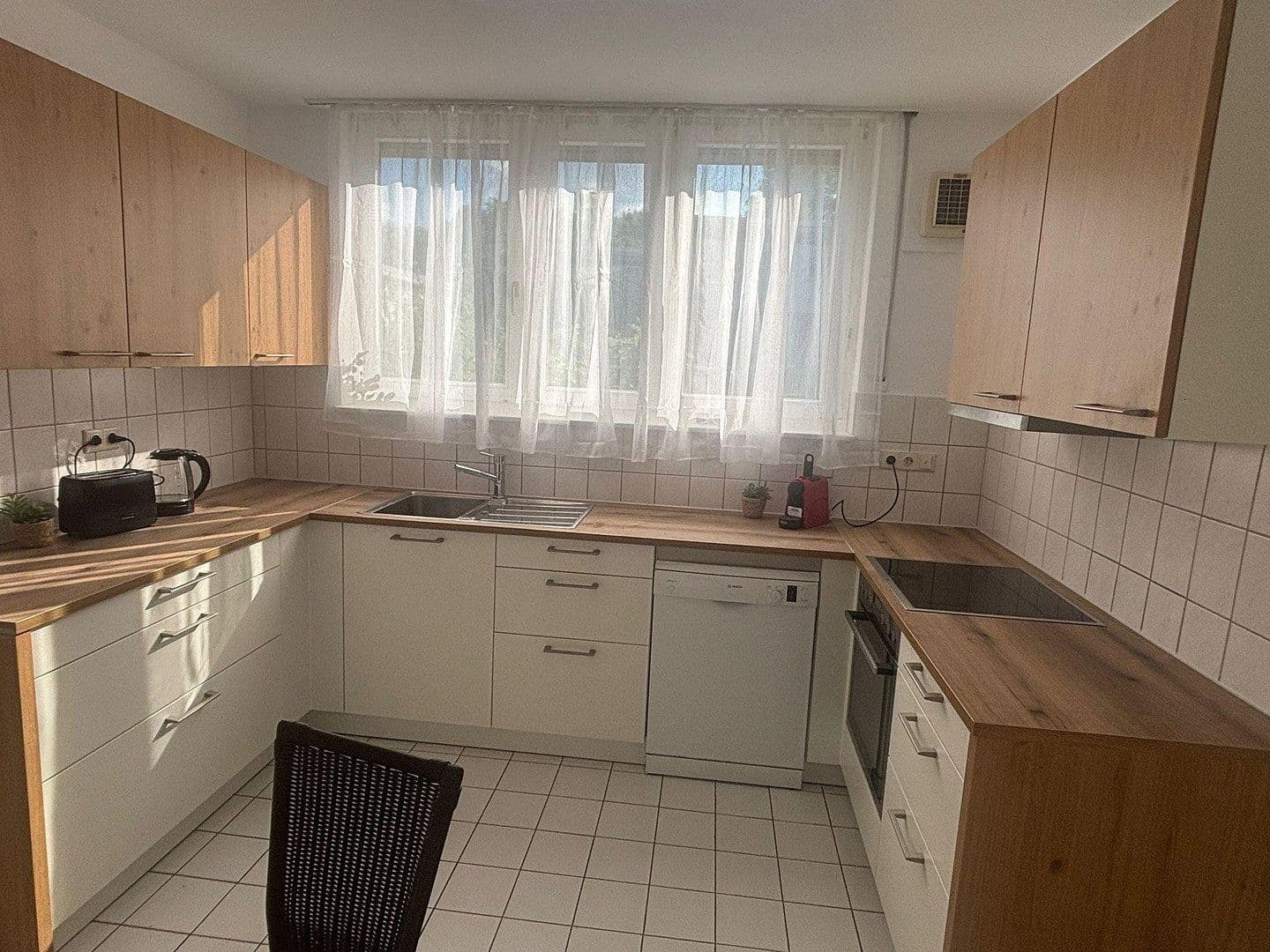 Prenájom bytu 6-izbový 19 m², Albrecht-Dürer-Weg 21B, Stuttgart, Bádensko-Wurttembersko Prenájom bytu 6-izbový 19 m², Albrecht-Dürer-Weg 21B, Stuttgart, Bádensko-Wurttembersko