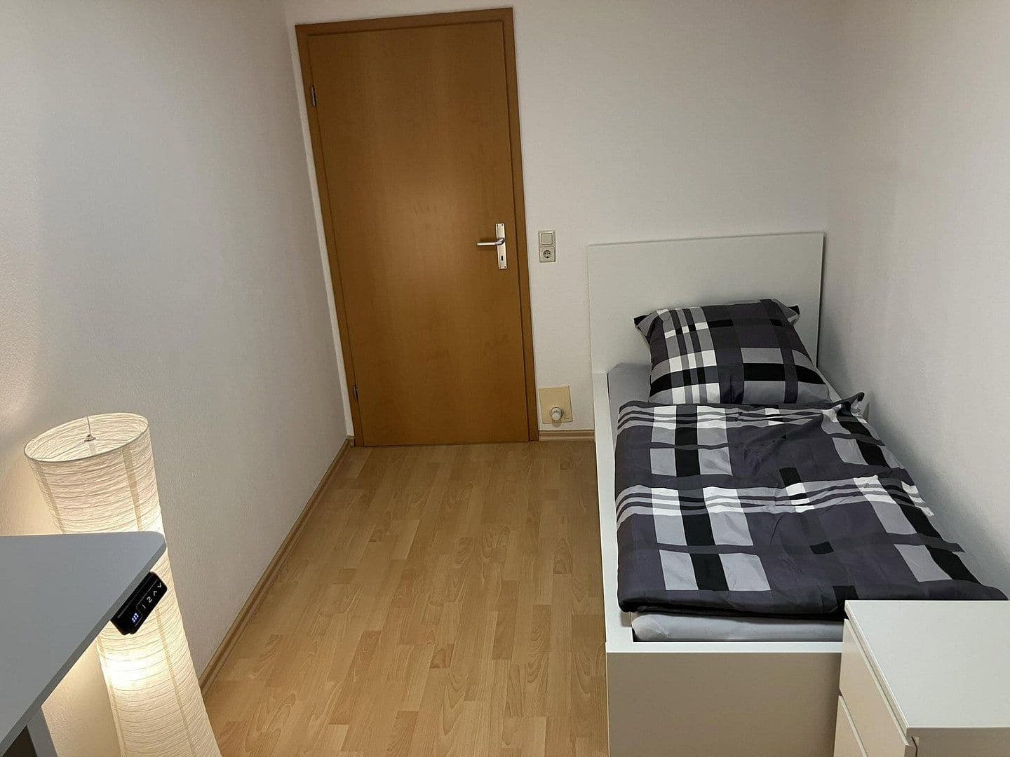Prenájom bytu 7-izbový 12 m², Hasengraten 17, Leinfelden-Echterdingen, Bádensko-Wurttembersko Prenájom bytu 7-izbový 12 m², Hasengraten 17, Leinfelden-Echterdingen, Bádensko-Wurttembersko