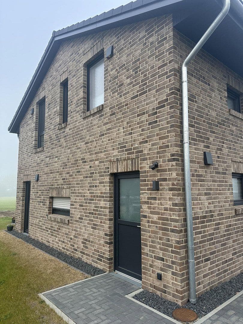 Prenájom domu 101 m², pozemok 597 m², Hemmoor, Dolné Sasko Prenájom domu 101 m², pozemok 597 m², Hemmoor, Dolné Sasko