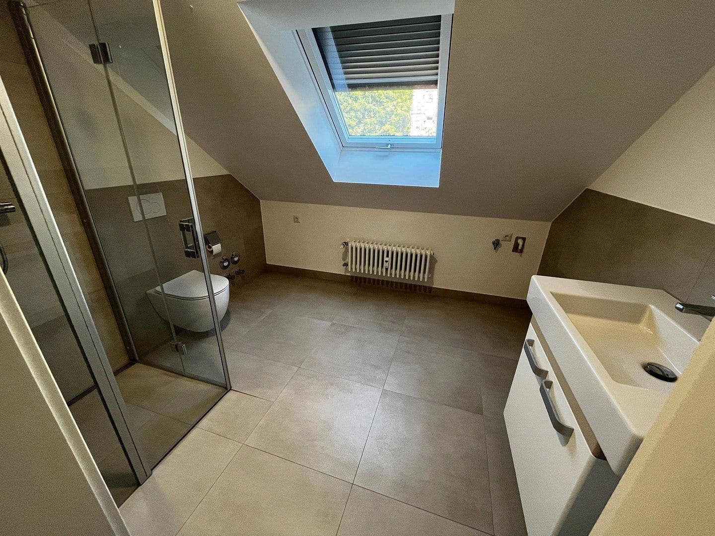 Prenájom bytu 3-izbový 95 m², Bad Schwalbach, Hesensko Prenájom bytu 3-izbový 95 m², Bad Schwalbach, Hesensko