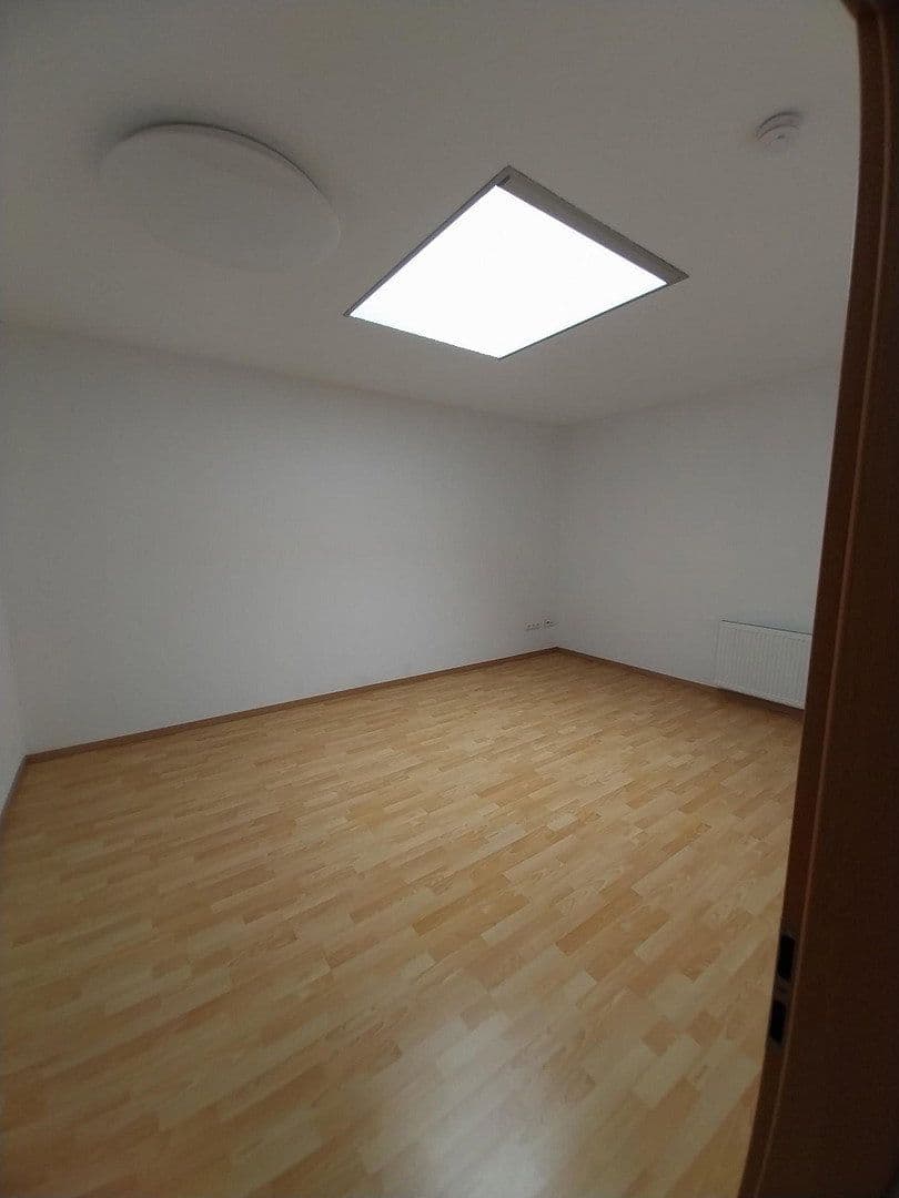 Prenájom bytu 4-izbový 145 m², Rosenbergstraße 37 A, Stuttgart, Bádensko-Wurttembersko Prenájom bytu 4-izbový 145 m², Rosenbergstraße 37 A, Stuttgart, Bádensko-Wurttembersko