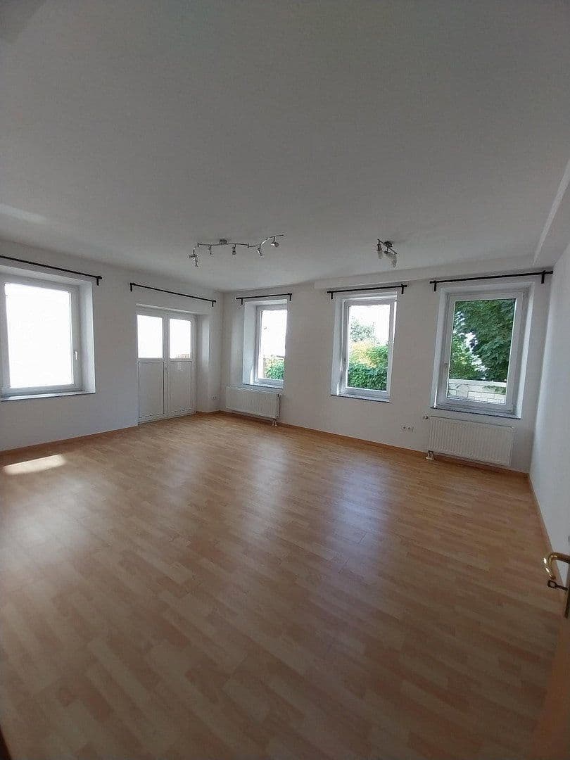 Prenájom bytu 4-izbový 145 m², Rosenbergstraße 37 A, Stuttgart, Bádensko-Wurttembersko Prenájom bytu 4-izbový 145 m², Rosenbergstraße 37 A, Stuttgart, Bádensko-Wurttembersko