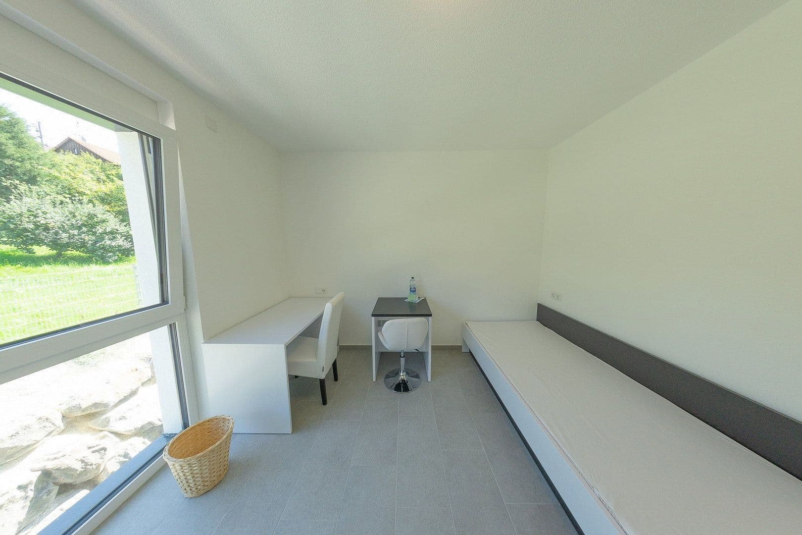 Prenájom bytu 1-izbový 22 m², Neuffener Straße 61, Nürtingen, Bádensko-Wurttembersko Prenájom bytu 1-izbový 22 m², Neuffener Straße 61, Nürtingen, Bádensko-Wurttembersko
