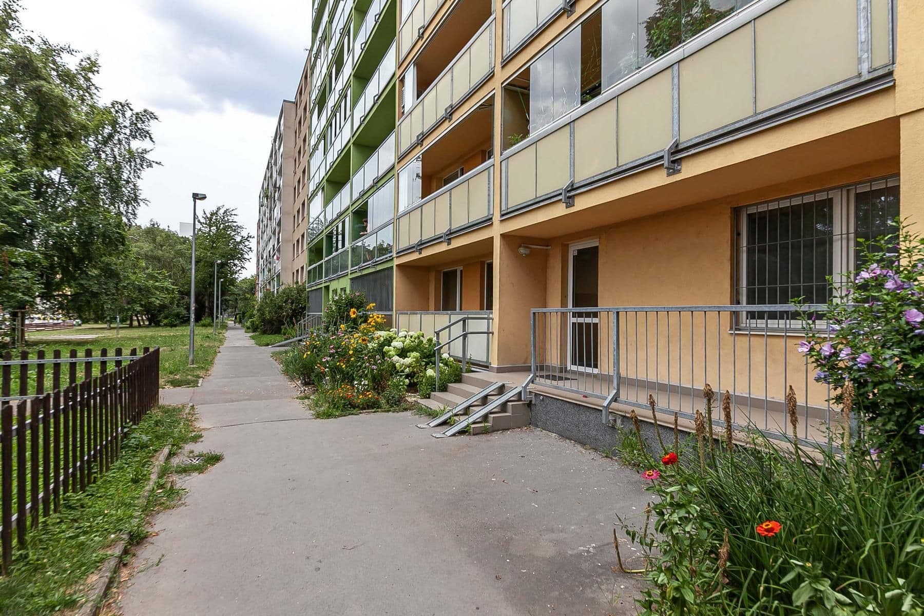 Predaj bytu 2-izbový 46 m², Zárybská, Praha, Praha Predaj bytu 2-izbový 46 m², Zárybská, Praha, Praha