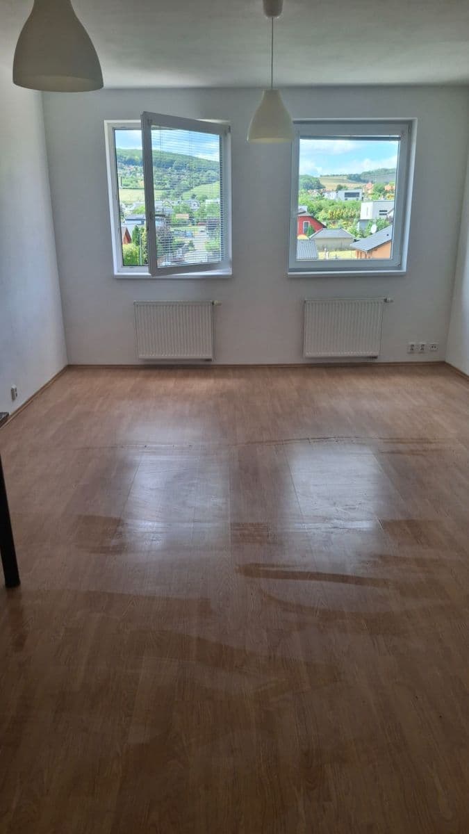 Prenájom bytu 1-izbový 50 m², Platanová, Litoměřice, Ústecký kraj Prenájom bytu 1-izbový 50 m², Platanová, Litoměřice, Ústecký kraj