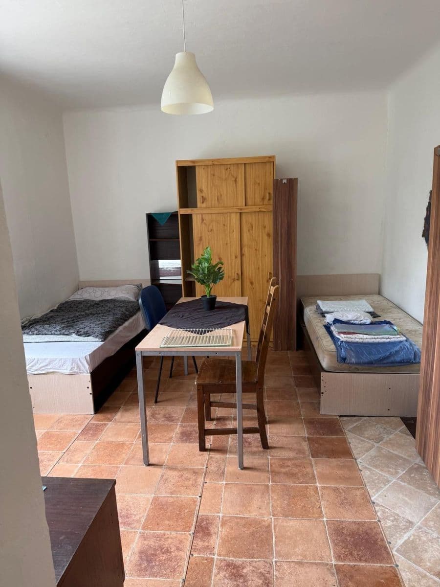 Prenájom bytu 1-izbový 20 m², Křešínská, Praha, Praha Prenájom bytu 1-izbový 20 m², Křešínská, Praha, Praha