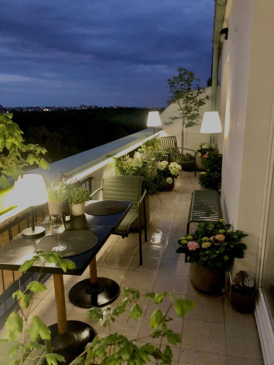 Prenájom bytu 2-izbový 52 m², Vinohradská, Praha, Praha Prenájom bytu 2-izbový 52 m², Vinohradská, Praha, Praha