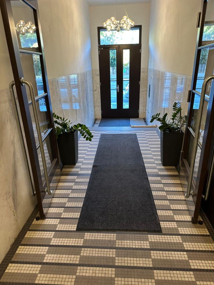 Prenájom bytu 2-izbový 52 m², Vinohradská, Praha, Praha Prenájom bytu 2-izbový 52 m², Vinohradská, Praha, Praha