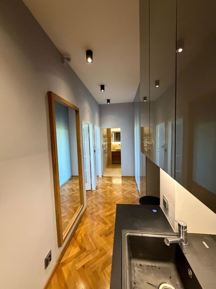 Prenájom bytu 2-izbový 52 m², Vinohradská, Praha, Praha Prenájom bytu 2-izbový 52 m², Vinohradská, Praha, Praha