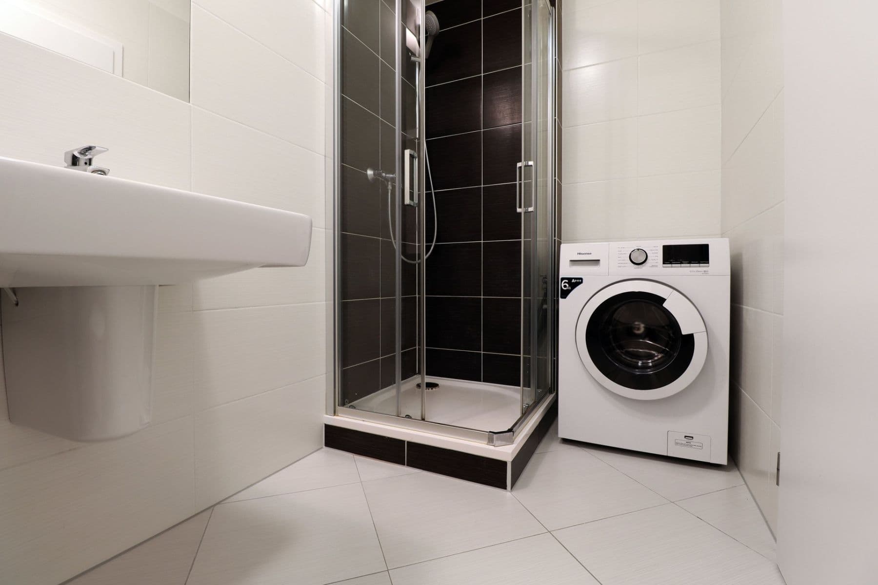 Prenájom bytu 1-izbový 28 m², Honzíkova, Praha, Praha Prenájom bytu 1-izbový 28 m², Honzíkova, Praha, Praha
