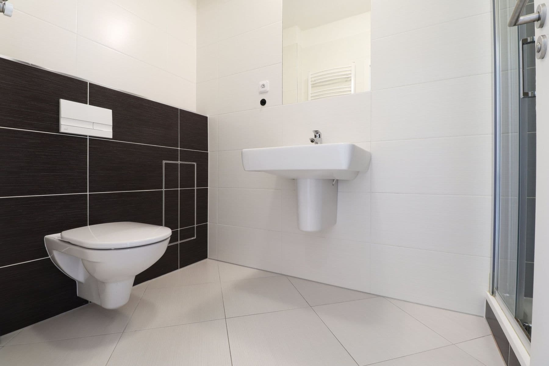 Prenájom bytu 1-izbový 28 m², Honzíkova, Praha, Praha Prenájom bytu 1-izbový 28 m², Honzíkova, Praha, Praha