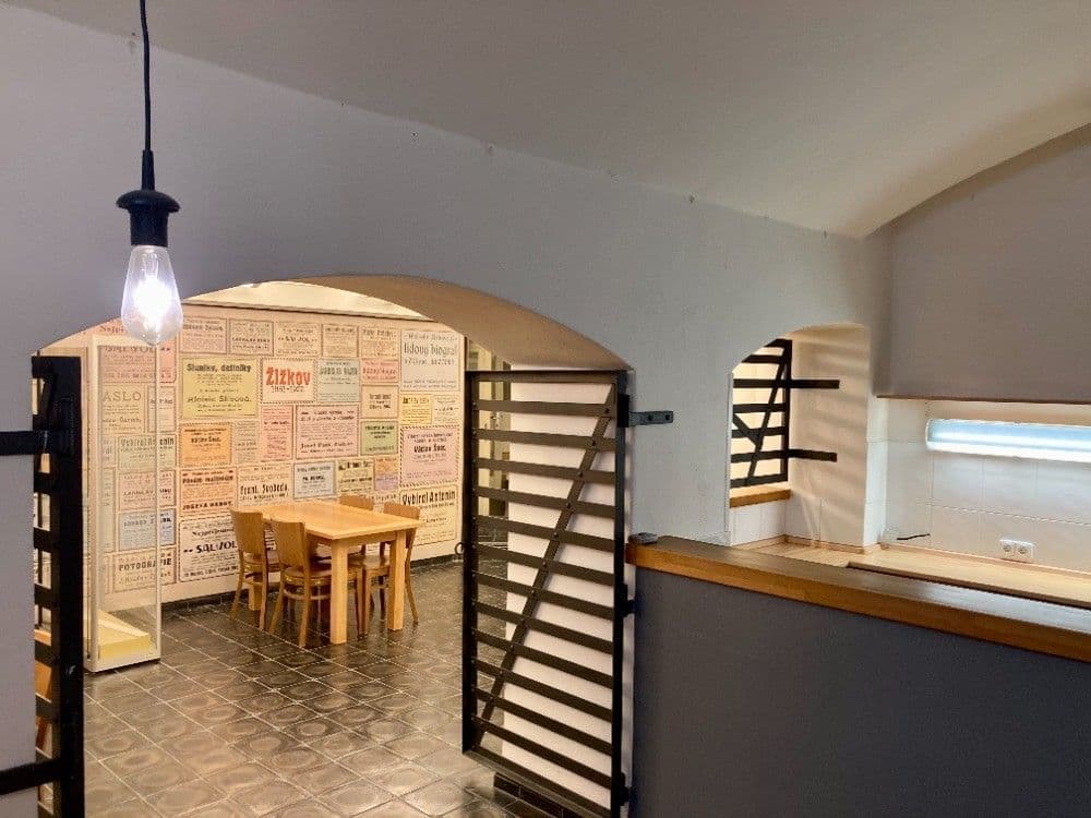 Prenájom nebytového priestoru 89 m², Havlíčkovo náměstí, Praha, Praha Prenájom nebytového priestoru 89 m², Havlíčkovo náměstí, Praha, Praha