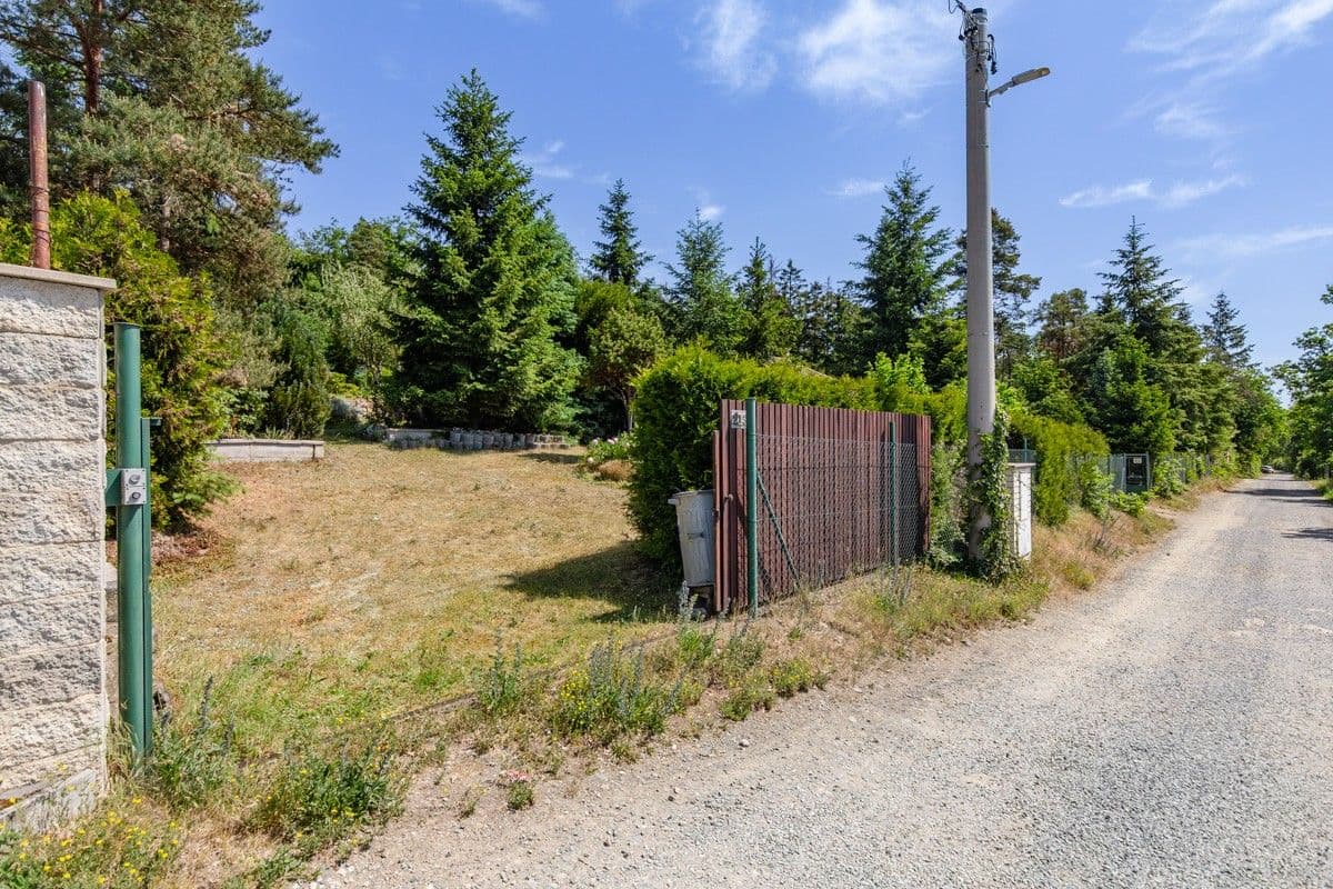Predaj pozemku 857 m², Březová-Oleško, Středočeský kraj Predaj pozemku 857 m², Březová-Oleško, Středočeský kraj
