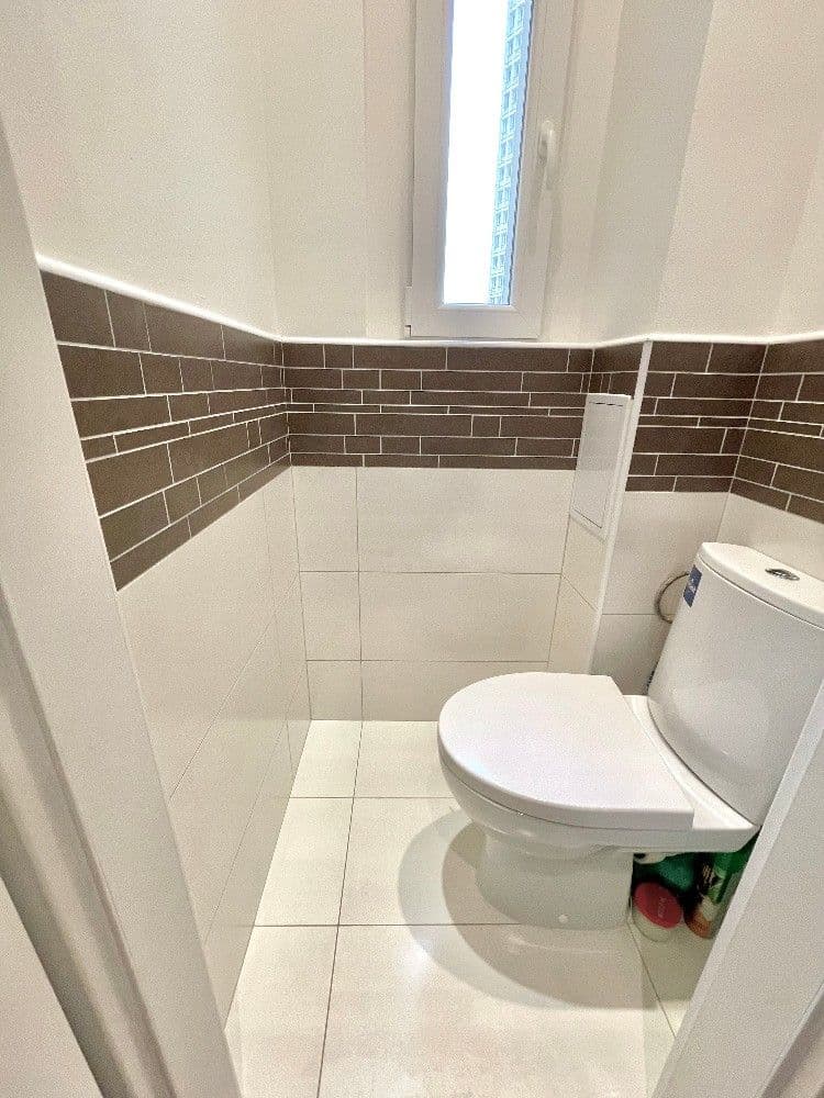 Prenájom bytu 1-izbový 35 m², Limuzská, Praha, Praha Prenájom bytu 1-izbový 35 m², Limuzská, Praha, Praha
