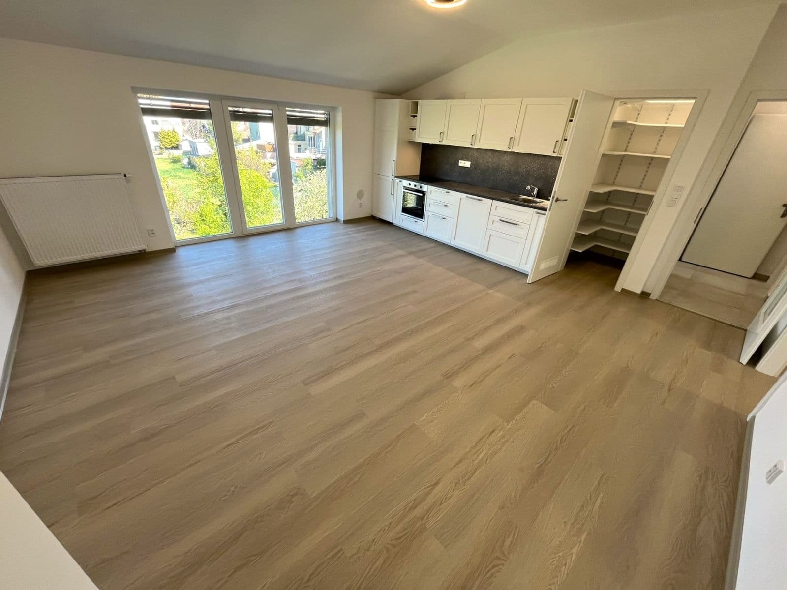 Prenájom bytu 3-izbový 64 m², Skorkovského, Brno, Jihomoravský kraj Prenájom bytu 3-izbový 64 m², Skorkovského, Brno, Jihomoravský kraj