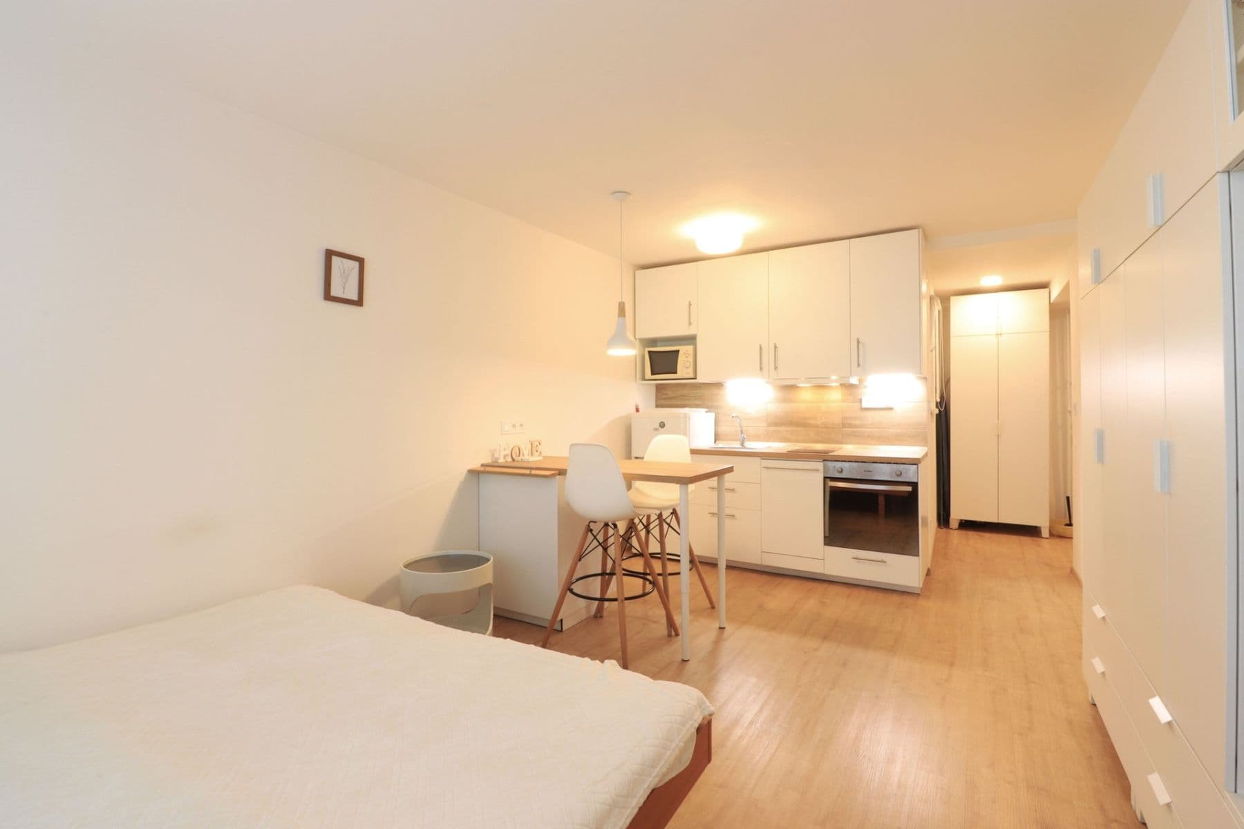 Prenájom bytu 1-izbový 27 m², Antala Staška, Praha, Praha Prenájom bytu 1-izbový 27 m², Antala Staška, Praha, Praha