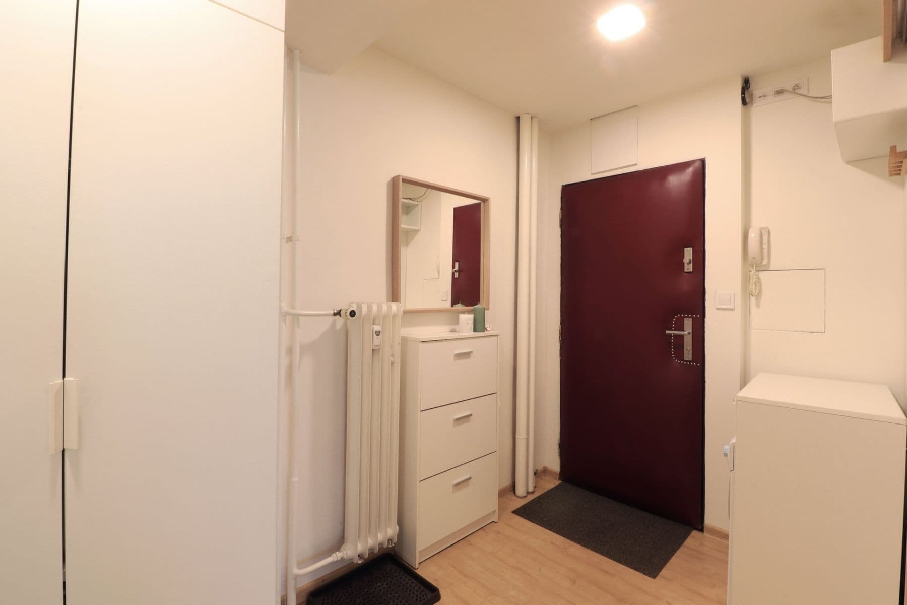 Prenájom bytu 1-izbový 27 m², Antala Staška, Praha, Praha Prenájom bytu 1-izbový 27 m², Antala Staška, Praha, Praha