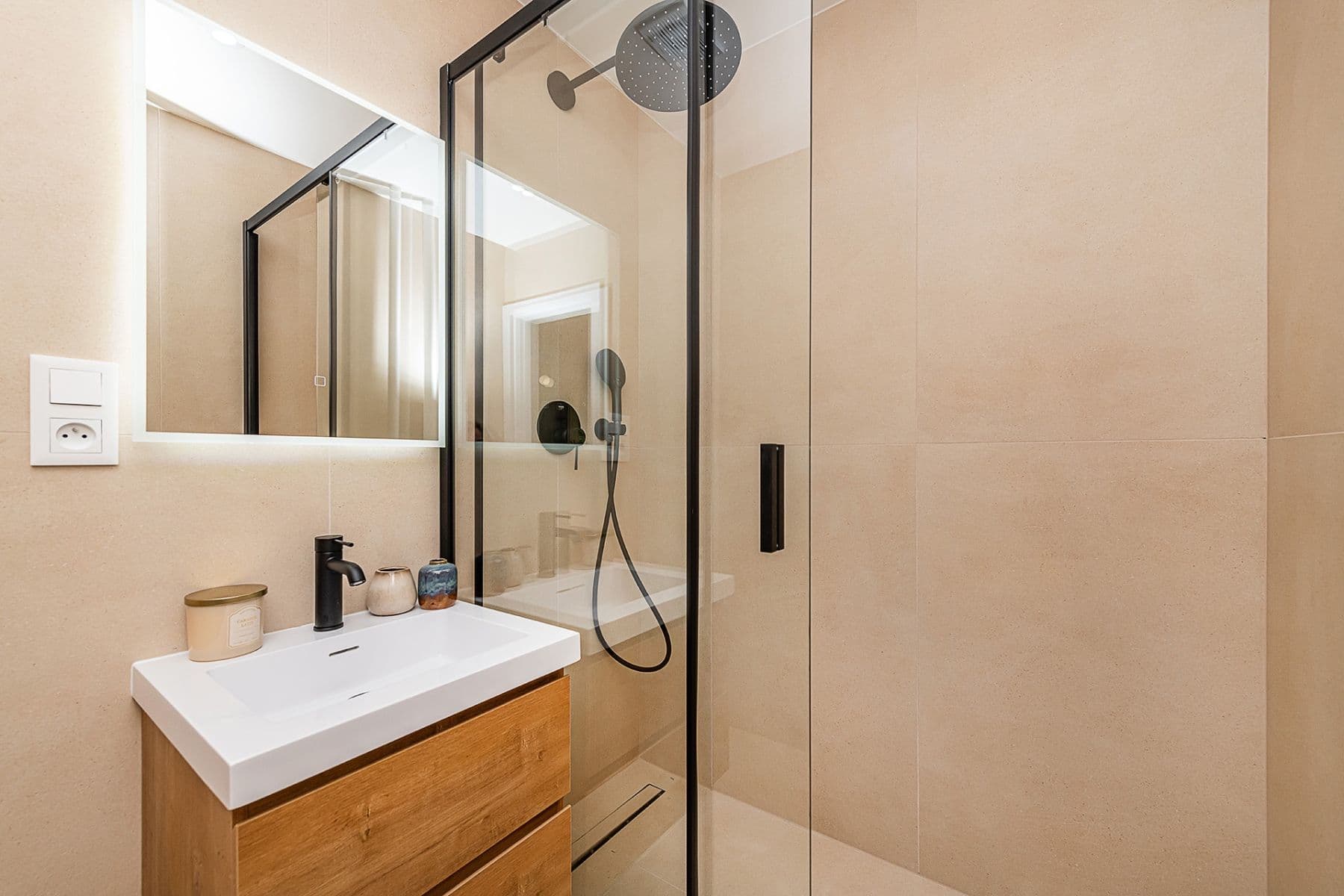 Predaj bytu 3-izbový 55 m², Hodonínská, Praha, Praha Predaj bytu 3-izbový 55 m², Hodonínská, Praha, Praha