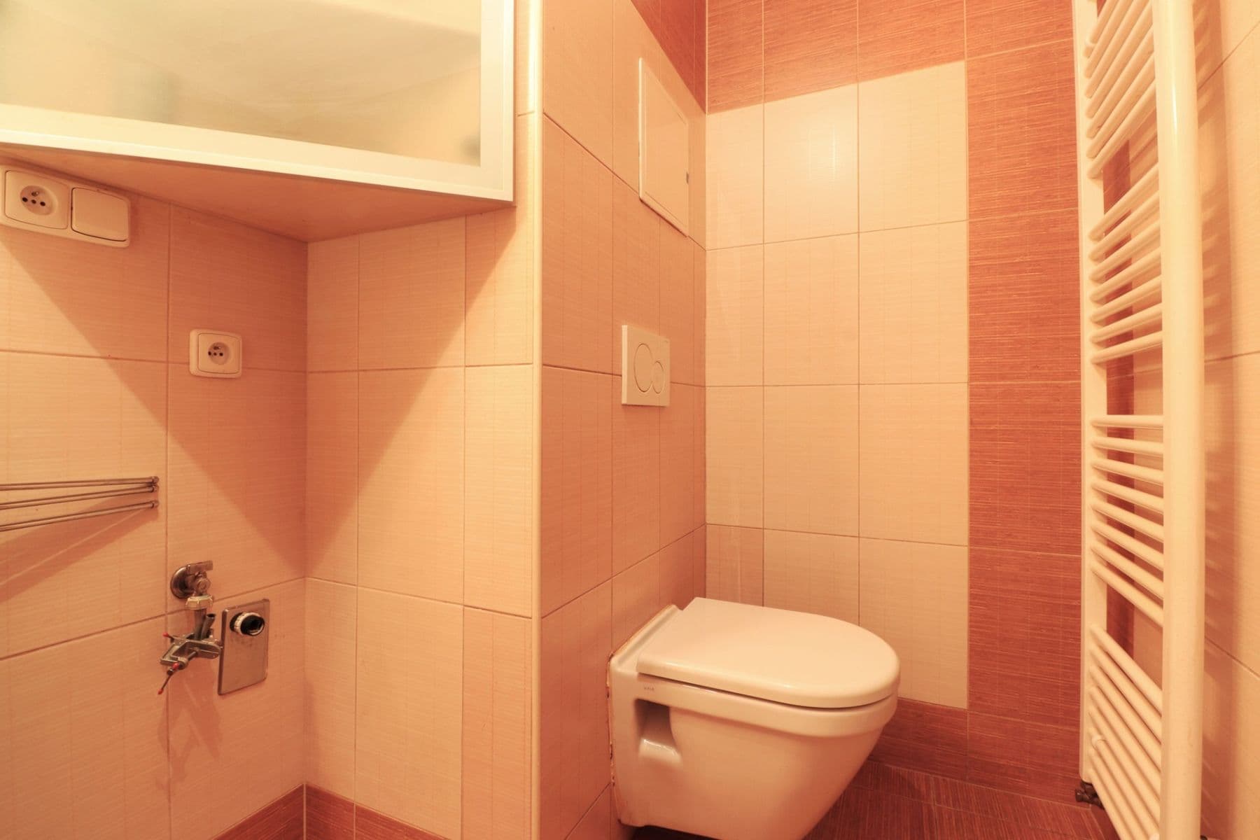 Prenájom bytu 1-izbový 32 m², V Honech, Klecany, Středočeský kraj Prenájom bytu 1-izbový 32 m², V Honech, Klecany, Středočeský kraj