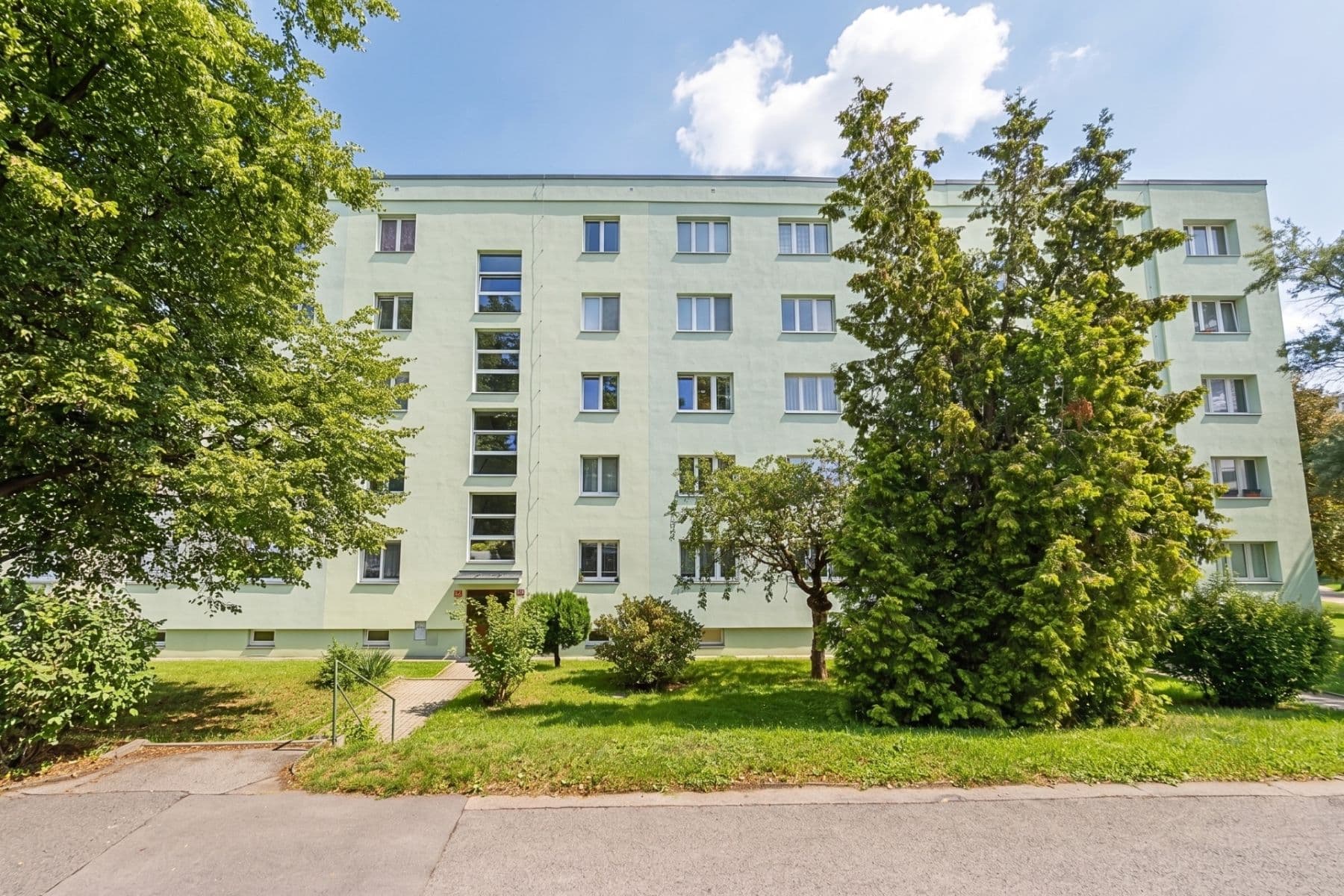 Predaj bytu 3-izbový 57 m², K Lučinám, Praha, Praha Predaj bytu 3-izbový 57 m², K Lučinám, Praha, Praha