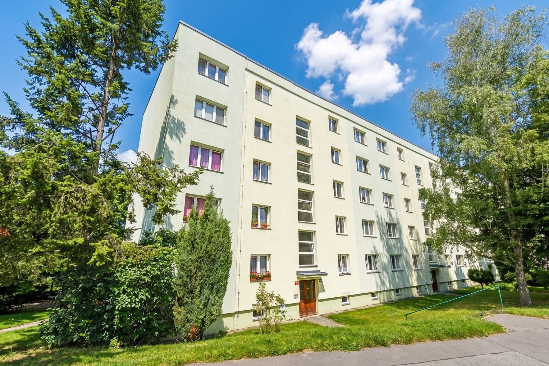Predaj bytu 3-izbový 57 m², K Lučinám, Praha, Praha Predaj bytu 3-izbový 57 m², K Lučinám, Praha, Praha