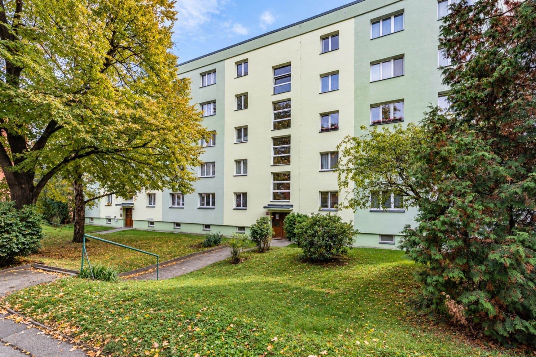 Predaj bytu 3-izbový 57 m², K Lučinám, Praha, Praha Predaj bytu 3-izbový 57 m², K Lučinám, Praha, Praha