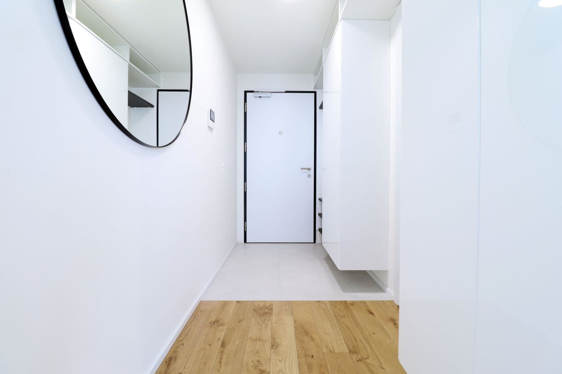 Prenájom bytu 1-izbový 29 m², Nádražní, Praha, Praha Prenájom bytu 1-izbový 29 m², Nádražní, Praha, Praha