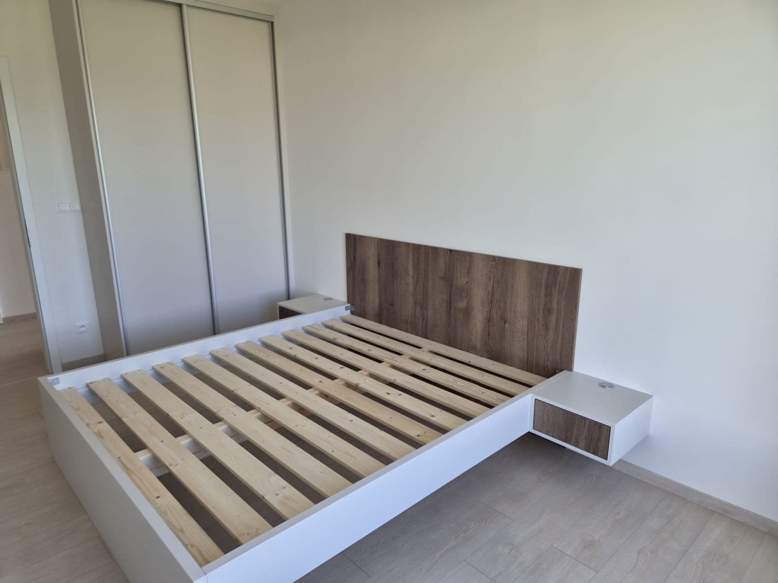 Prenájom bytu 3-izbový 74 m², Jáchymovská, Praha, Praha Prenájom bytu 3-izbový 74 m², Jáchymovská, Praha, Praha