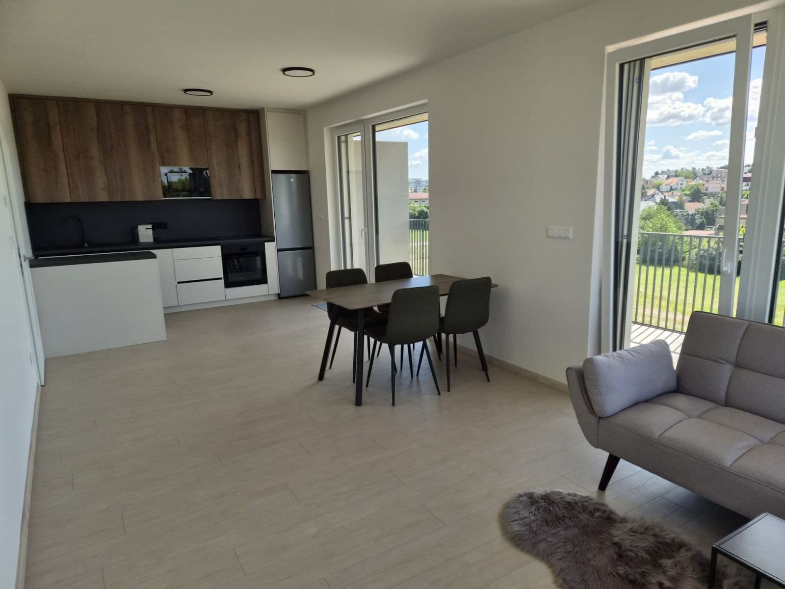 Prenájom bytu 3-izbový 74 m², Jáchymovská, Praha, Praha Prenájom bytu 3-izbový 74 m², Jáchymovská, Praha, Praha