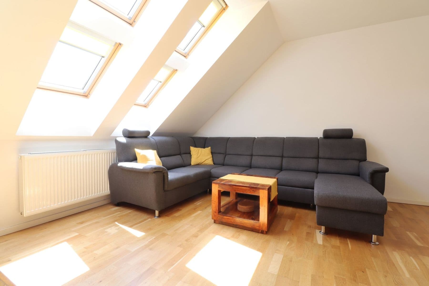 Prenájom bytu 2-izbový 55 m², Hájkova, Praha, Praha Prenájom bytu 2-izbový 55 m², Hájkova, Praha, Praha