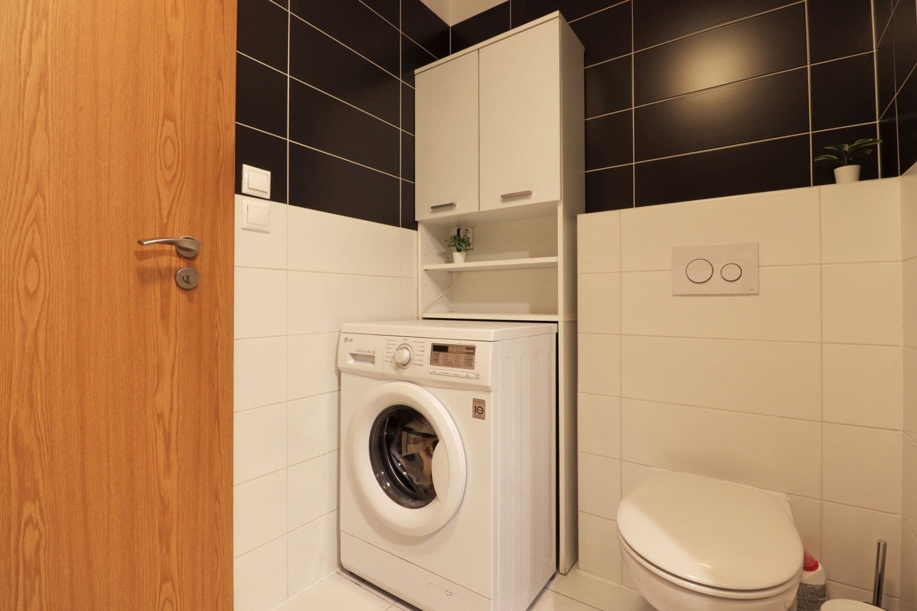 Prenájom bytu 2-izbový 56 m², Březenská, Praha, Praha Prenájom bytu 2-izbový 56 m², Březenská, Praha, Praha