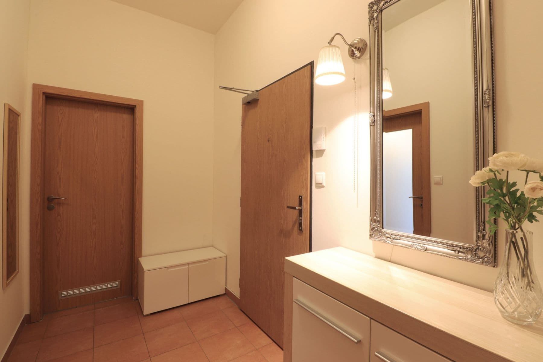 Prenájom bytu 2-izbový 56 m², Březenská, Praha, Praha Prenájom bytu 2-izbový 56 m², Březenská, Praha, Praha