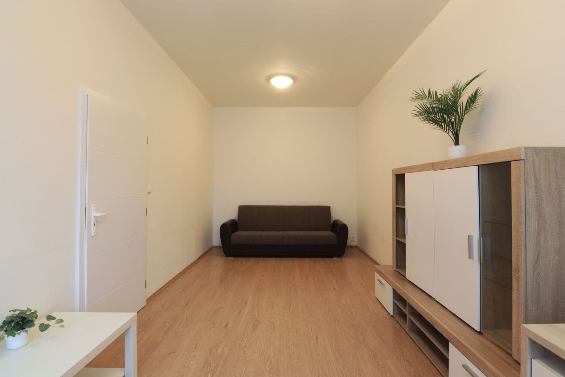 Prenájom bytu 2-izbový 56 m², Březenská, Praha, Praha Prenájom bytu 2-izbový 56 m², Březenská, Praha, Praha