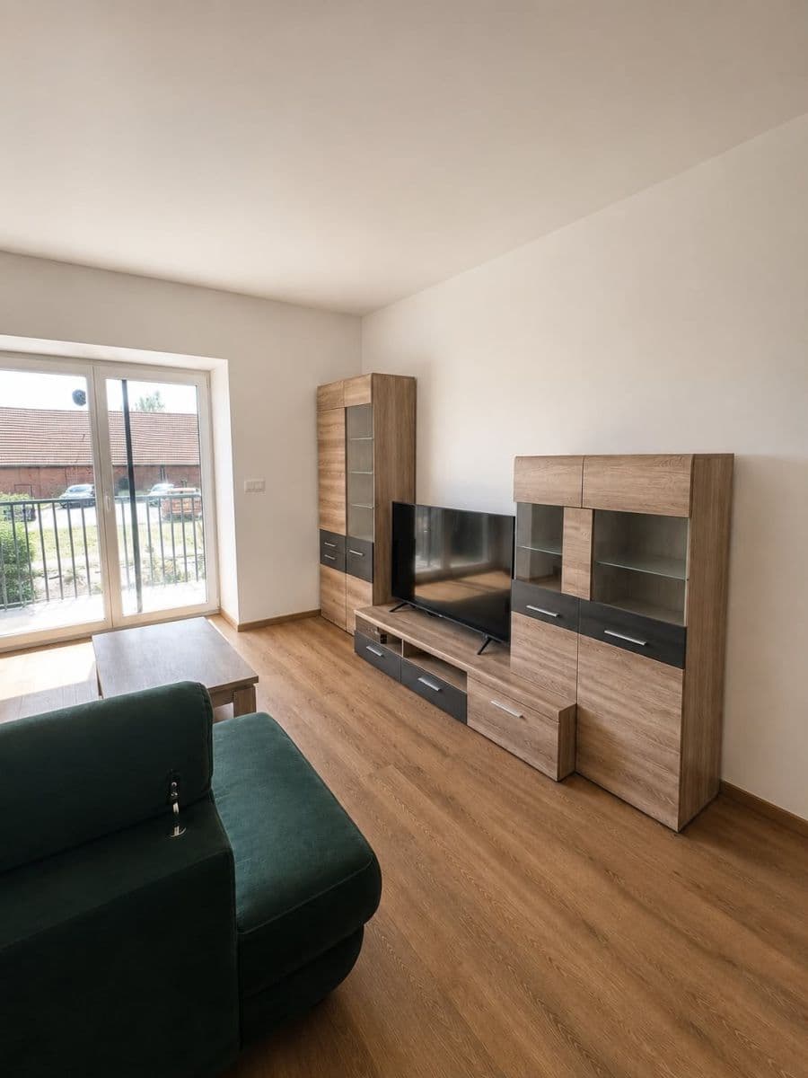 Prenájom bytu 2-izbový 56 m², Rostěnice-Zvonovice, Jihomoravský kraj Prenájom bytu 2-izbový 56 m², Rostěnice-Zvonovice, Jihomoravský kraj
