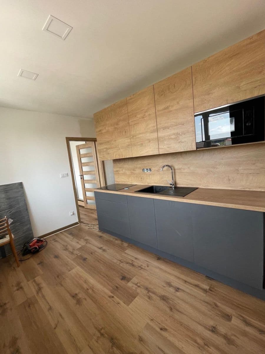 Prenájom bytu 2-izbový 64 m², Úněšov, Plzeňský kraj Prenájom bytu 2-izbový 64 m², Úněšov, Plzeňský kraj