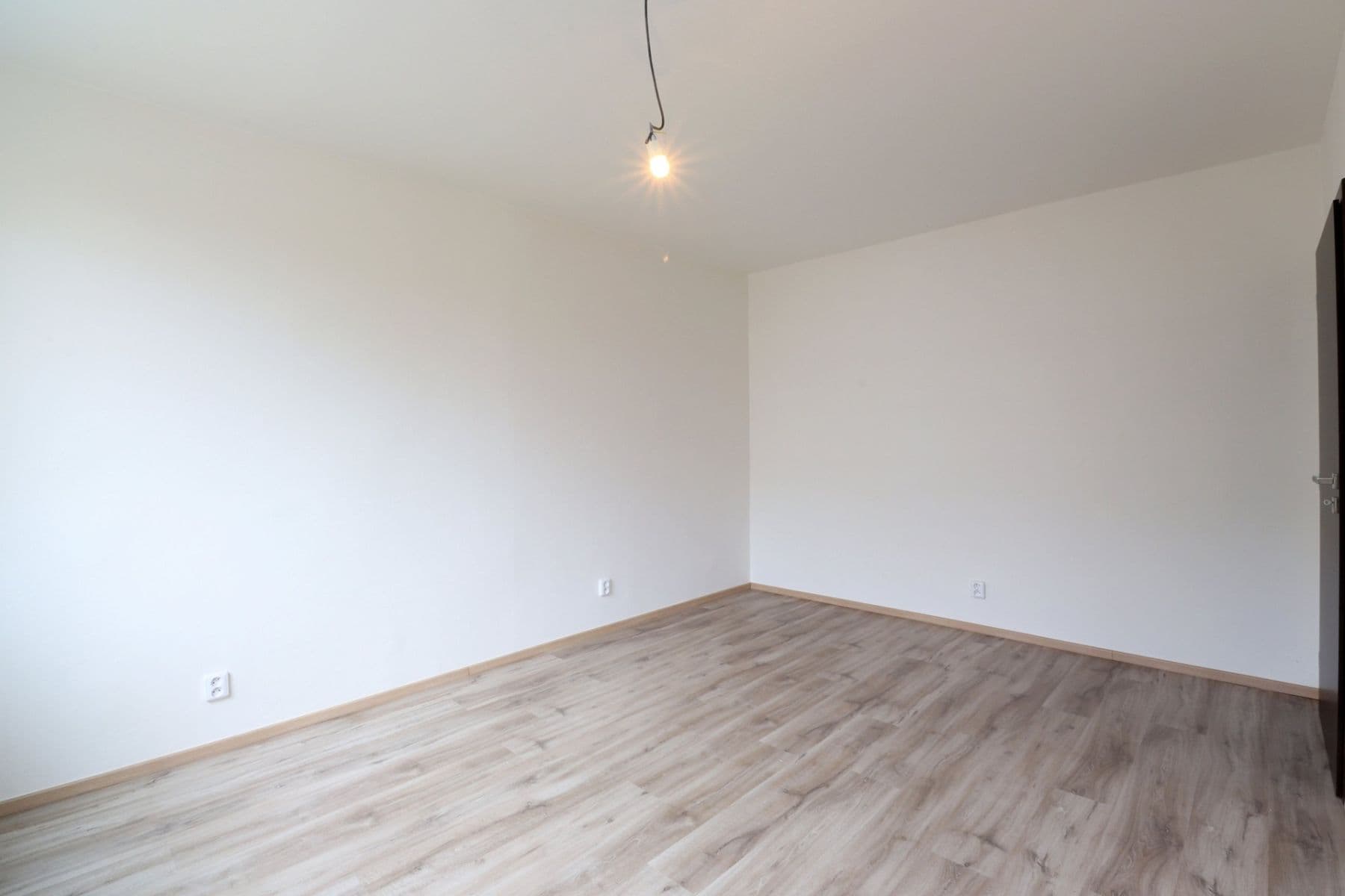 Prenájom bytu 1-izbový 27 m², Ostravská, Kladno, Středočeský kraj Prenájom bytu 1-izbový 27 m², Ostravská, Kladno, Středočeský kraj