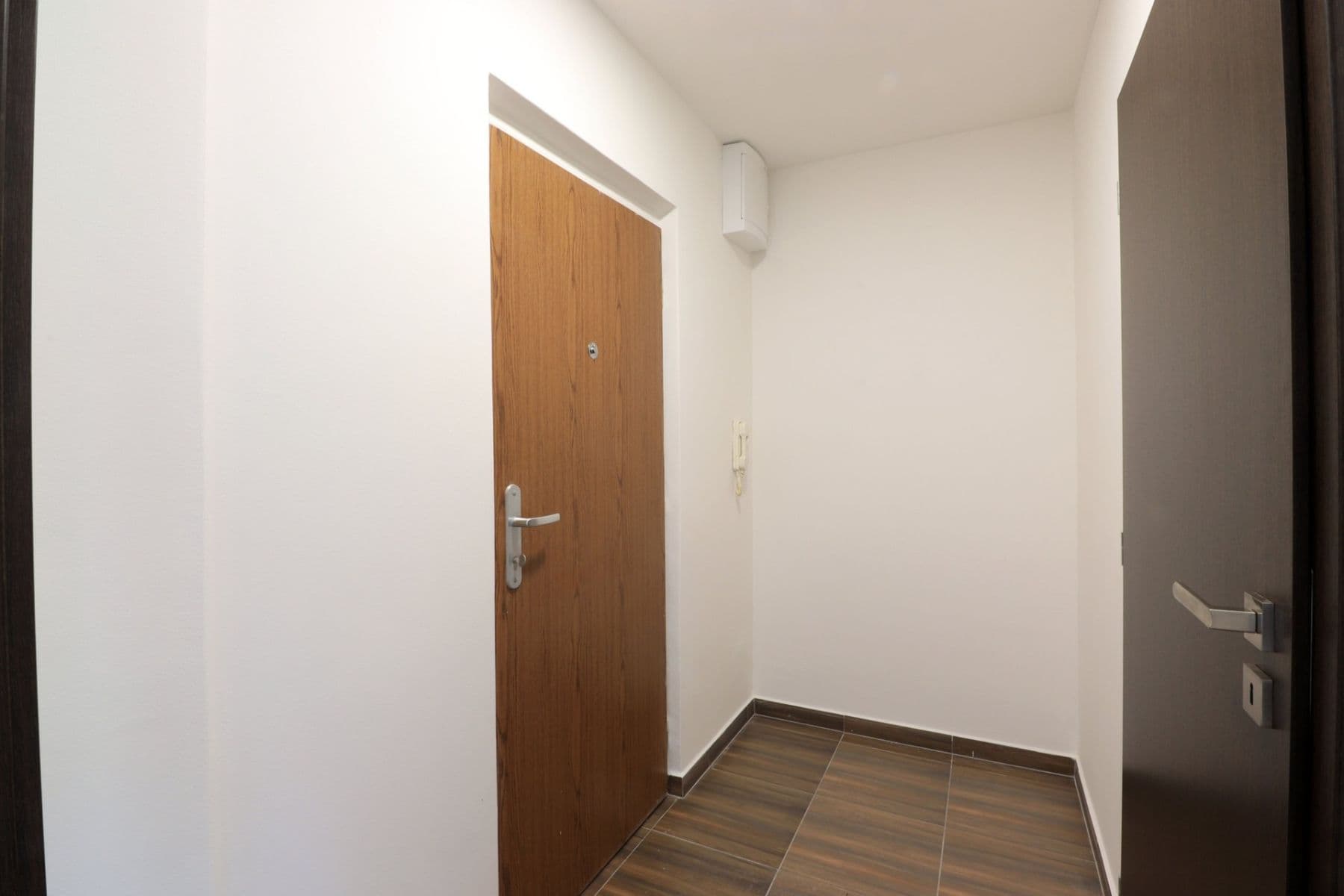 Prenájom bytu 1-izbový 27 m², Ostravská, Kladno, Středočeský kraj Prenájom bytu 1-izbový 27 m², Ostravská, Kladno, Středočeský kraj