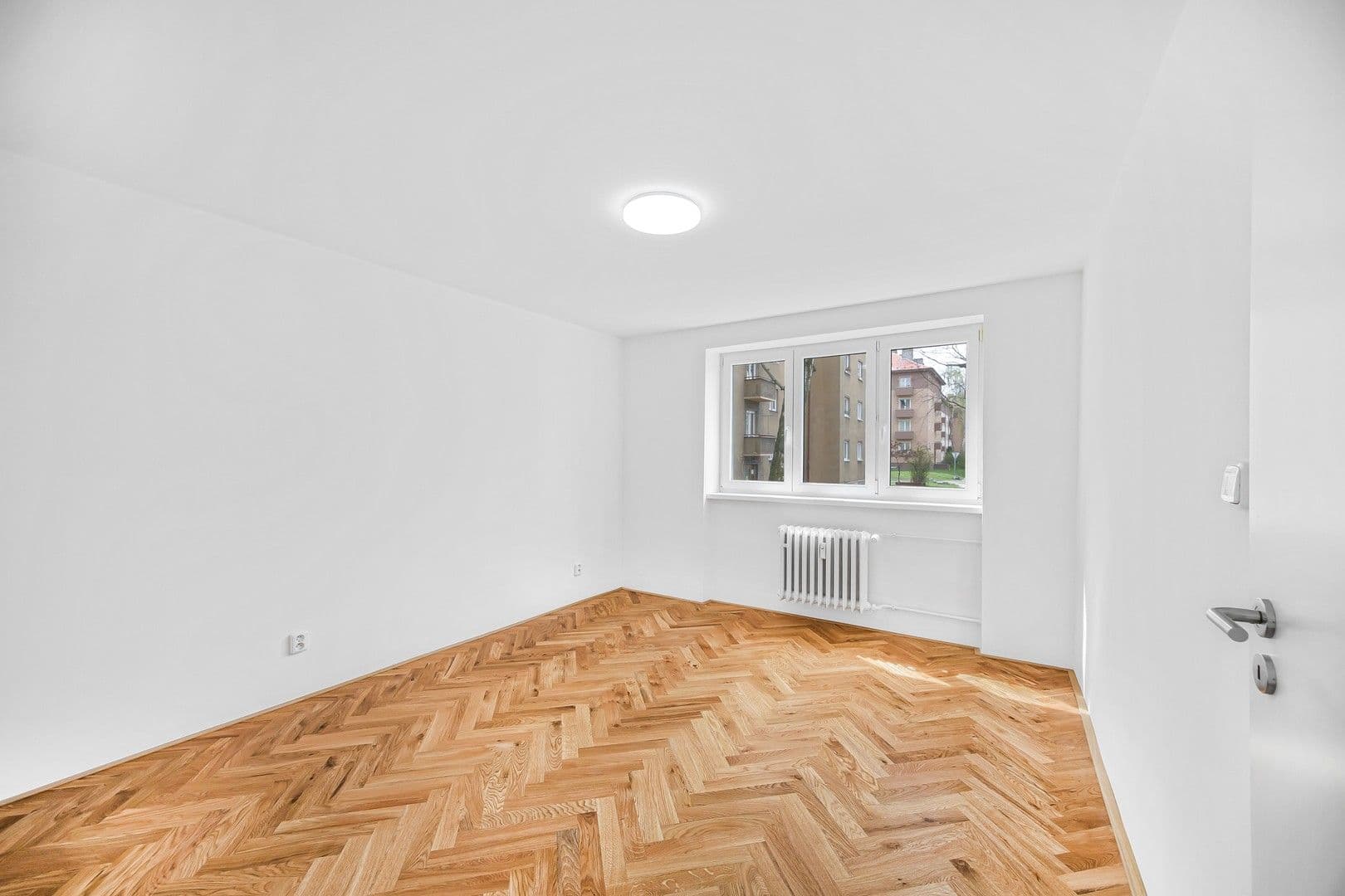 Prenájom bytu 2-izbový 55 m², Unhošťská, Kladno, Středočeský kraj Prenájom bytu 2-izbový 55 m², Unhošťská, Kladno, Středočeský kraj