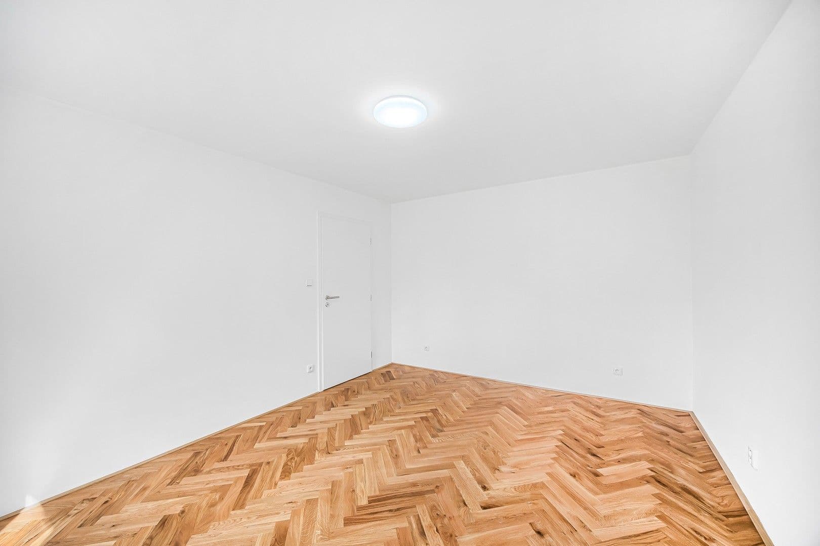 Prenájom bytu 2-izbový 55 m², Unhošťská, Kladno, Středočeský kraj Prenájom bytu 2-izbový 55 m², Unhošťská, Kladno, Středočeský kraj