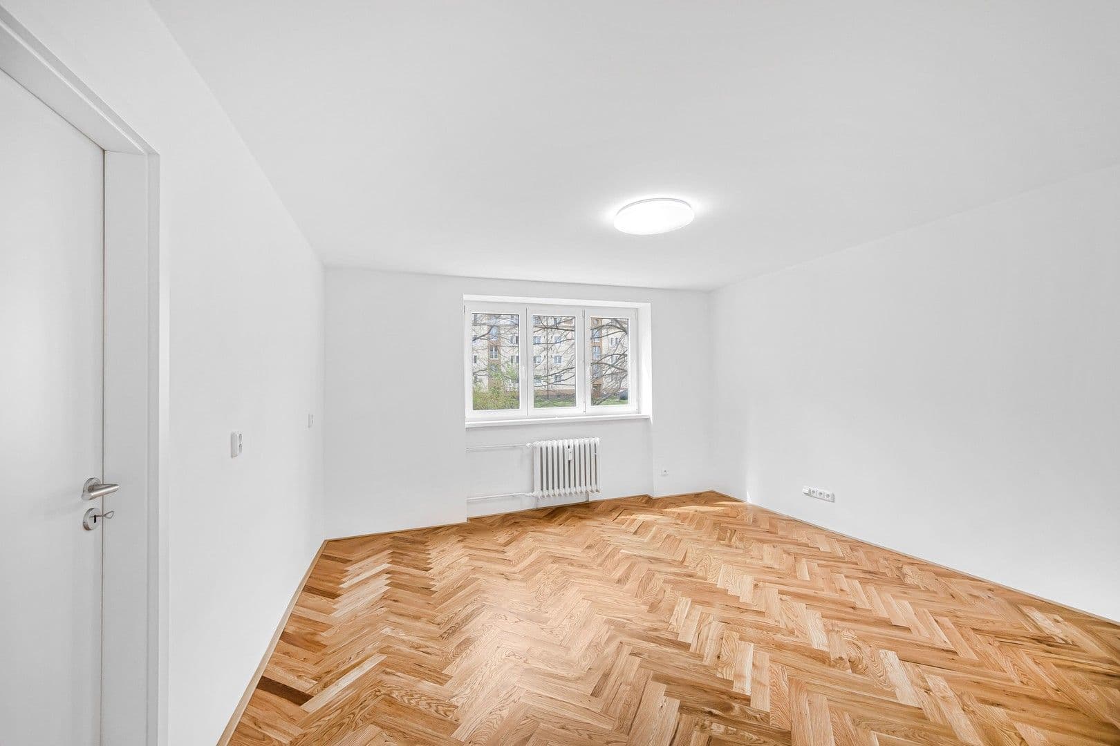 Prenájom bytu 2-izbový 55 m², Unhošťská, Kladno, Středočeský kraj Prenájom bytu 2-izbový 55 m², Unhošťská, Kladno, Středočeský kraj