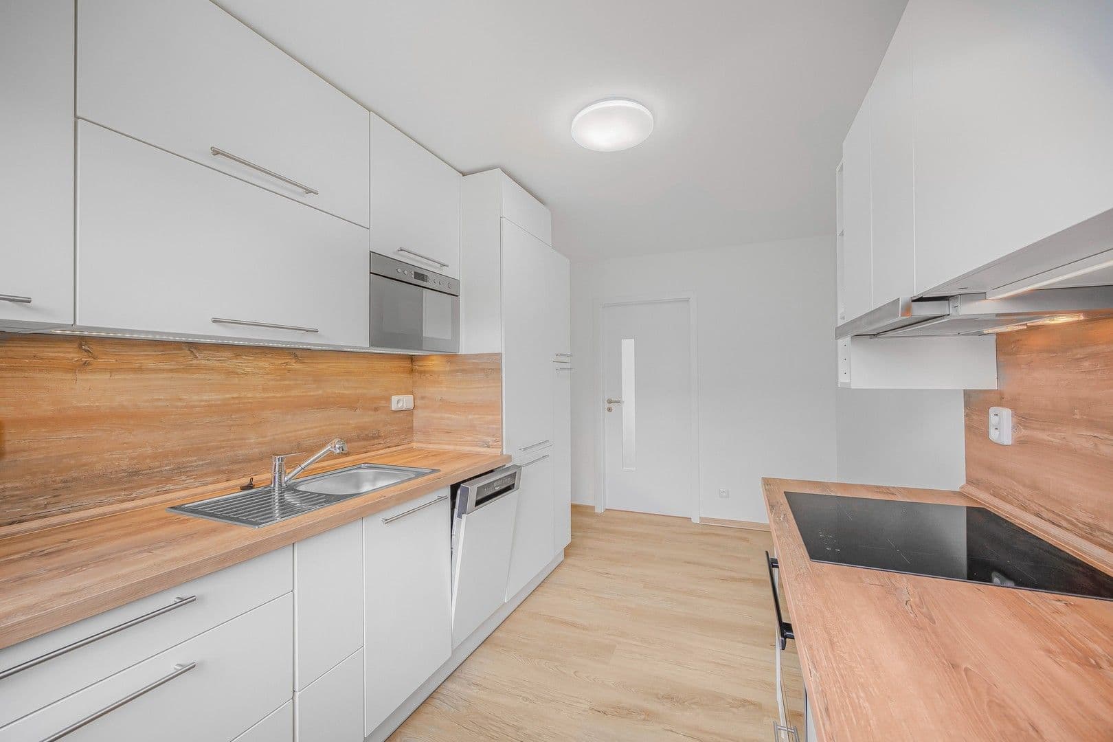 Prenájom bytu 2-izbový 55 m², Unhošťská, Kladno, Středočeský kraj Prenájom bytu 2-izbový 55 m², Unhošťská, Kladno, Středočeský kraj