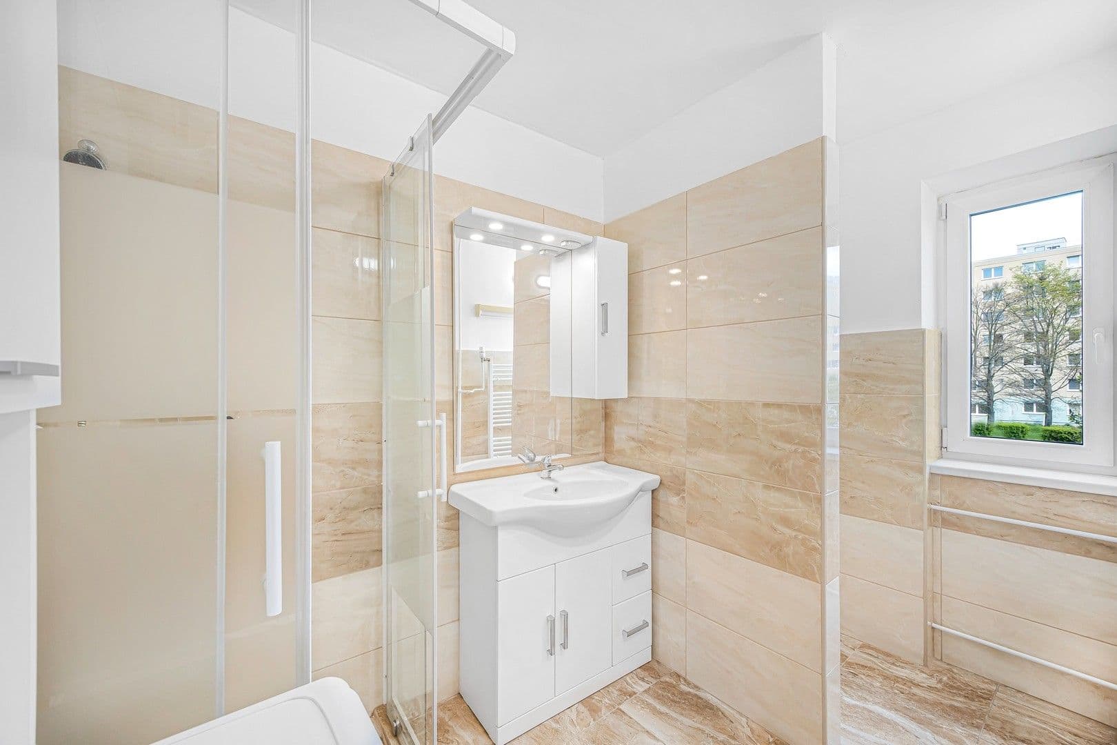 Prenájom bytu 2-izbový 55 m², Unhošťská, Kladno, Středočeský kraj Prenájom bytu 2-izbový 55 m², Unhošťská, Kladno, Středočeský kraj