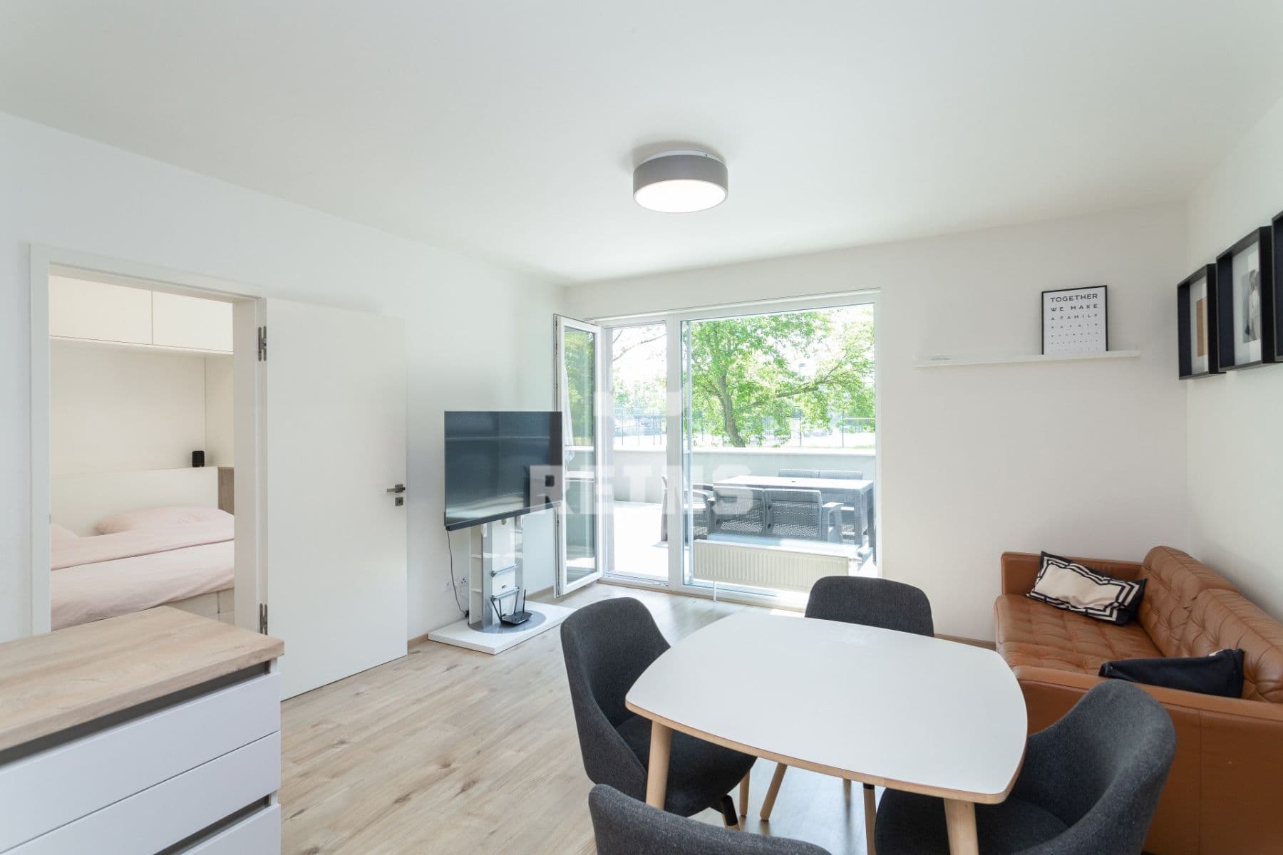 Predaj bytu 4-izbový 140 m², Hornoměcholupská, Praha, Praha Predaj bytu 4-izbový 140 m², Hornoměcholupská, Praha, Praha