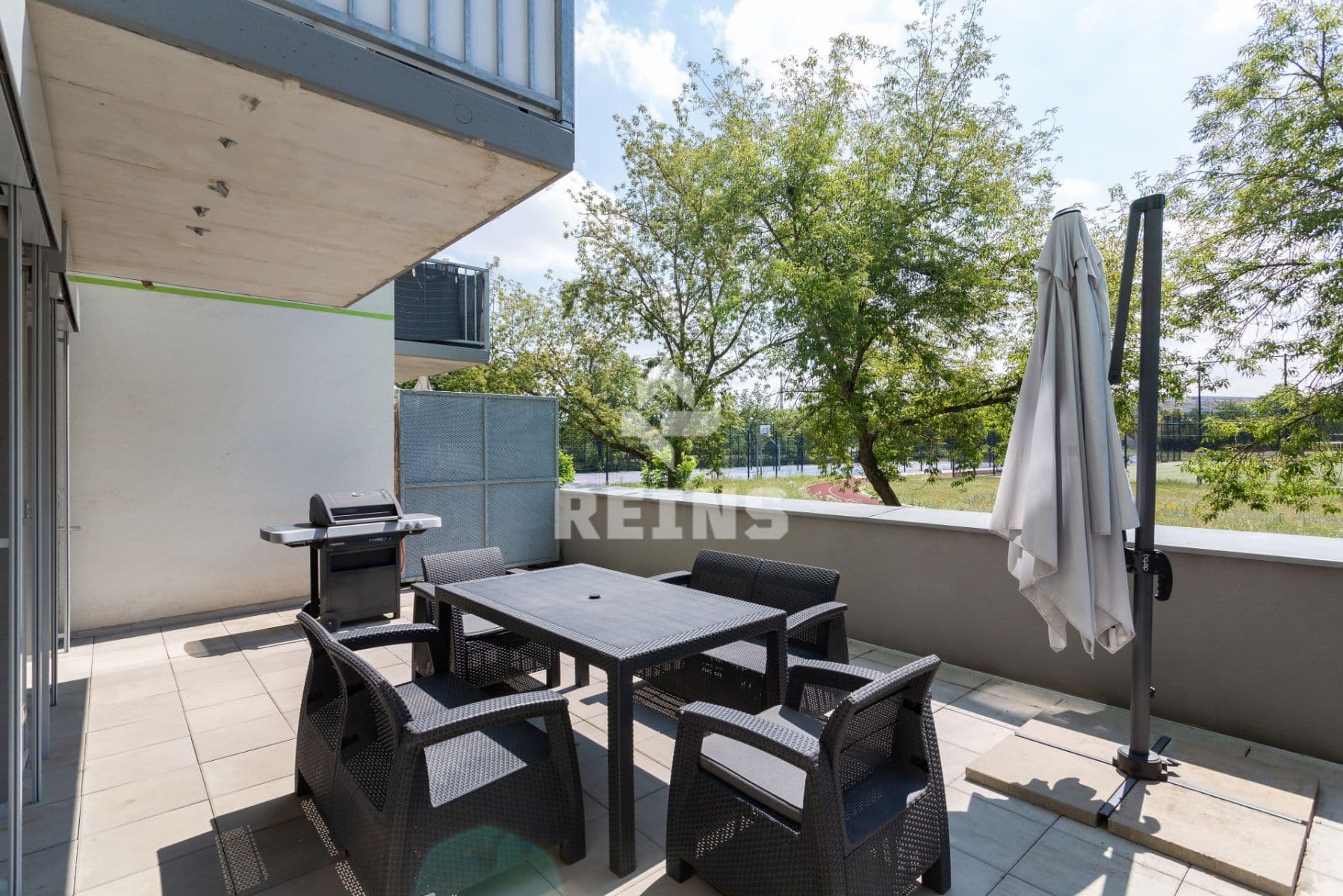 Predaj bytu 4-izbový 140 m², Hornoměcholupská, Praha, Praha Predaj bytu 4-izbový 140 m², Hornoměcholupská, Praha, Praha