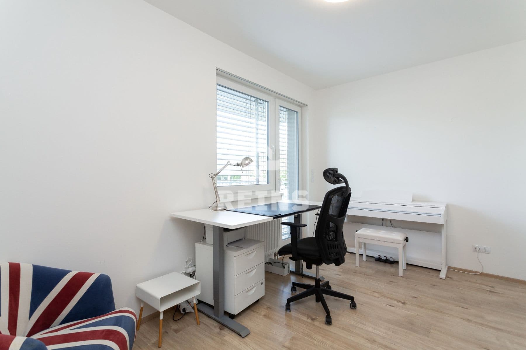 Predaj bytu 4-izbový 140 m², Hornoměcholupská, Praha, Praha Predaj bytu 4-izbový 140 m², Hornoměcholupská, Praha, Praha