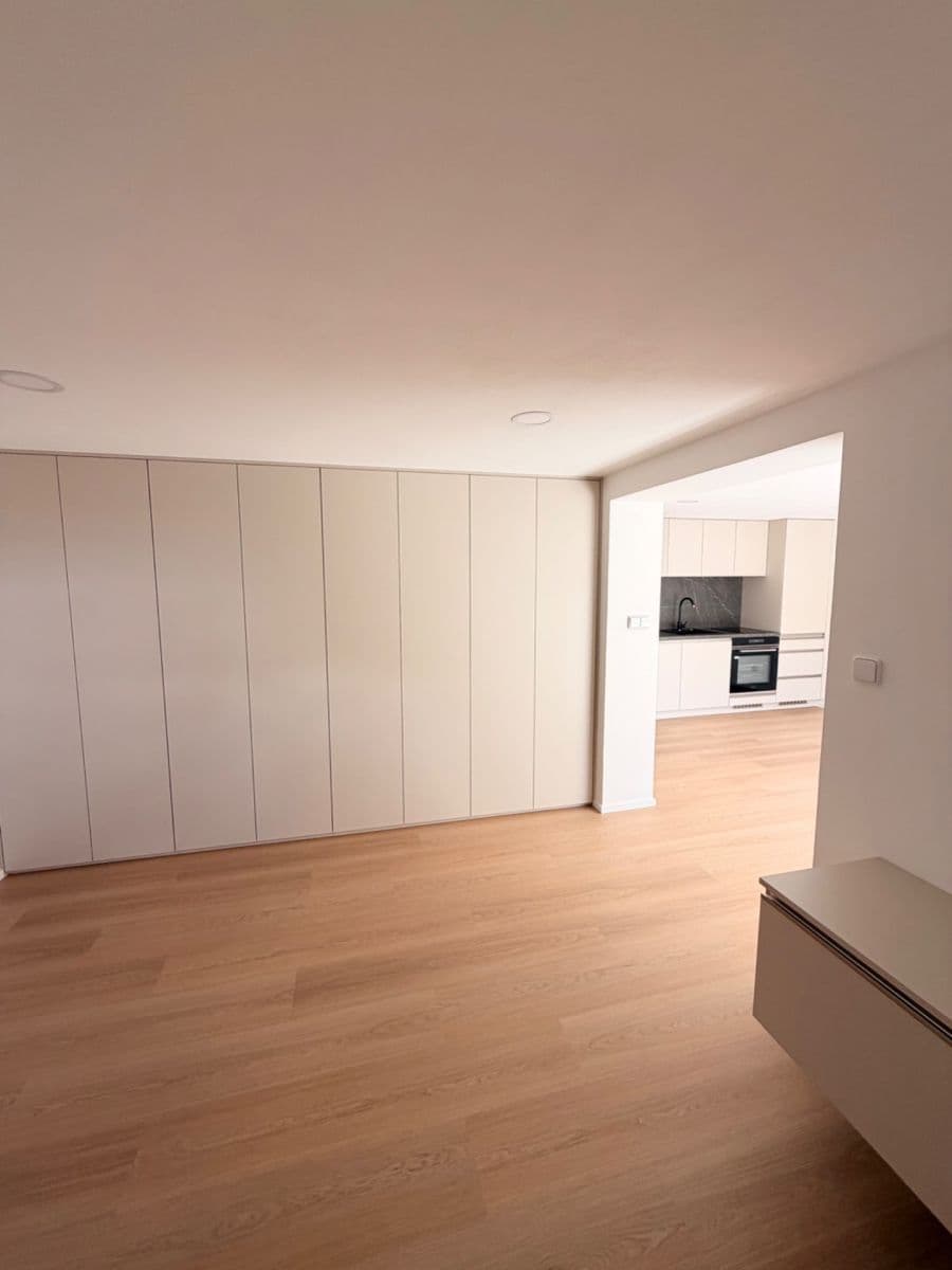 Prenájom bytu 3-izbový 45 m², Končinská, Litomyšl, Pardubický kraj Prenájom bytu 3-izbový 45 m², Končinská, Litomyšl, Pardubický kraj