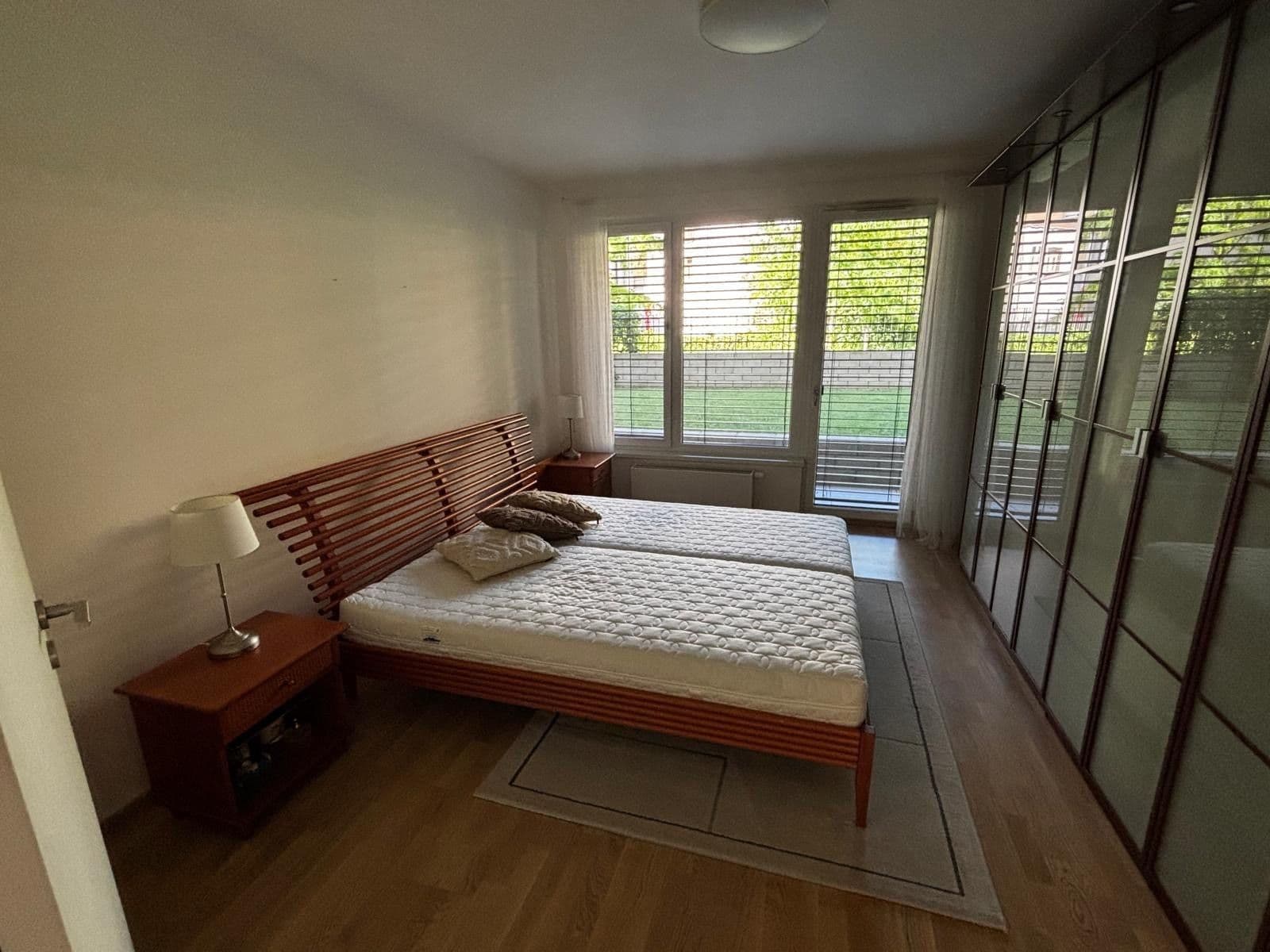 Prenájom bytu 3-izbový 104 m², Nuselská, Praha, Praha Prenájom bytu 3-izbový 104 m², Nuselská, Praha, Praha
