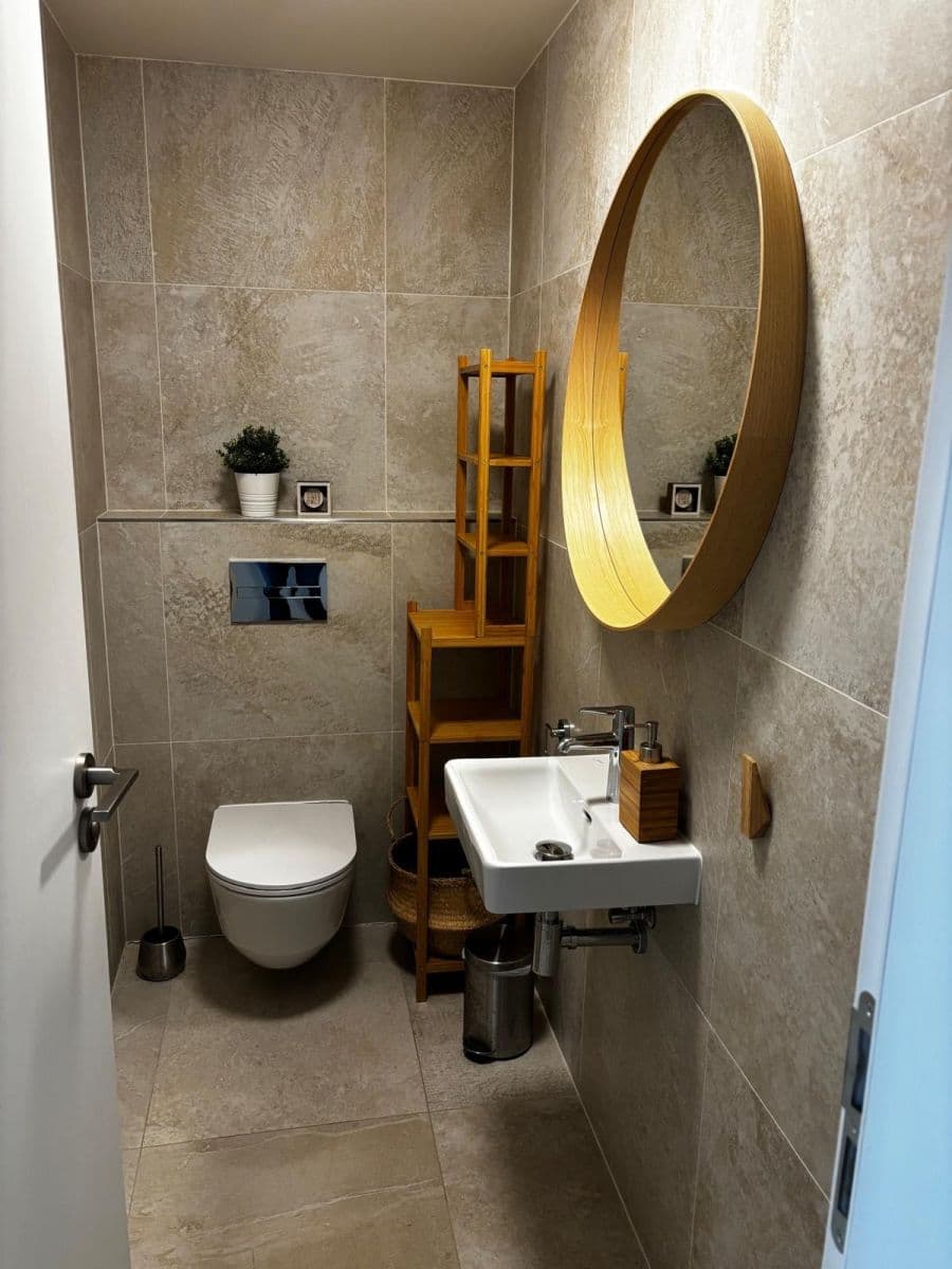 Prenájom bytu 3-izbový 104 m², Nuselská, Praha, Praha Prenájom bytu 3-izbový 104 m², Nuselská, Praha, Praha